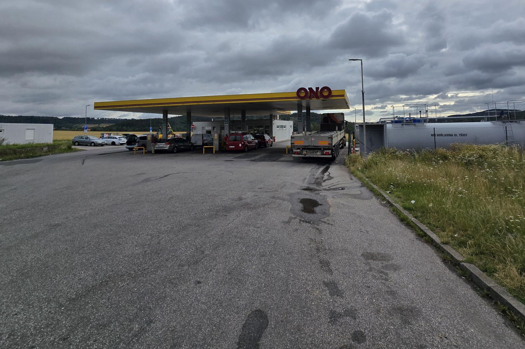 Občerstvení u čerpací stanice Tank ONO Krupá