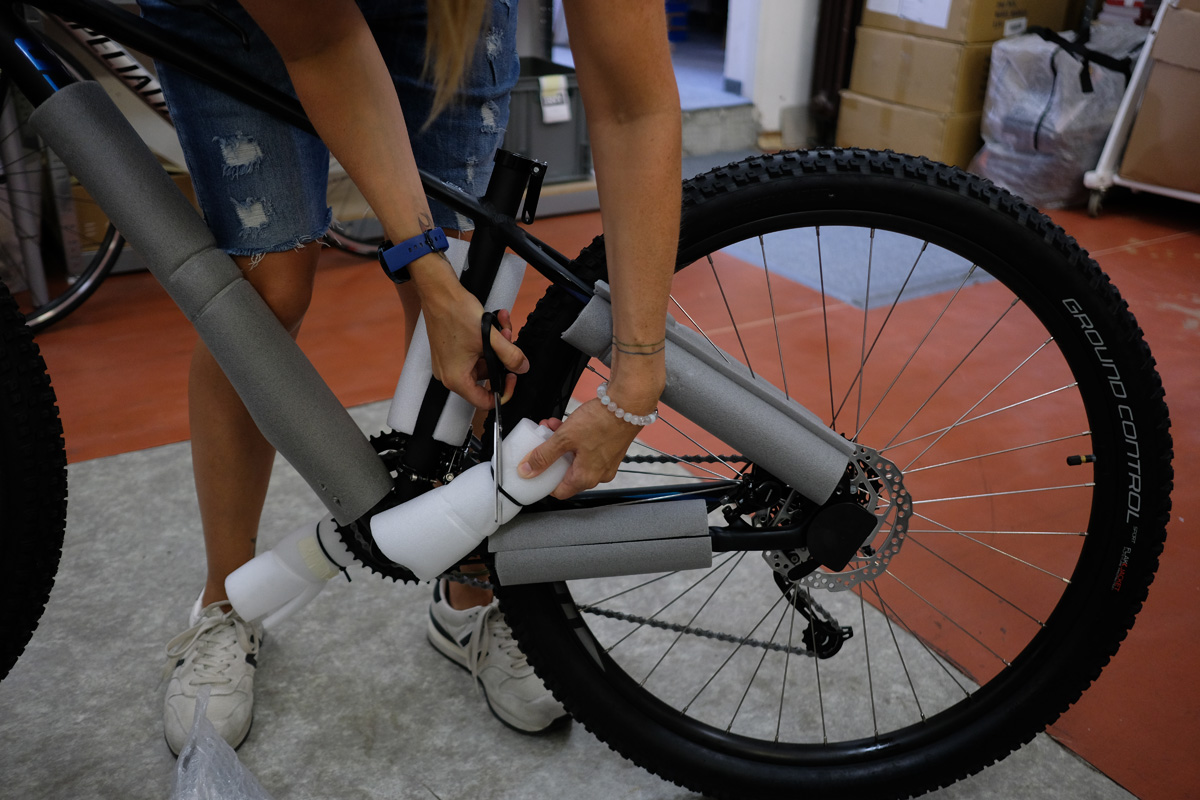 Sestavení a seřízení nového kola z krabice