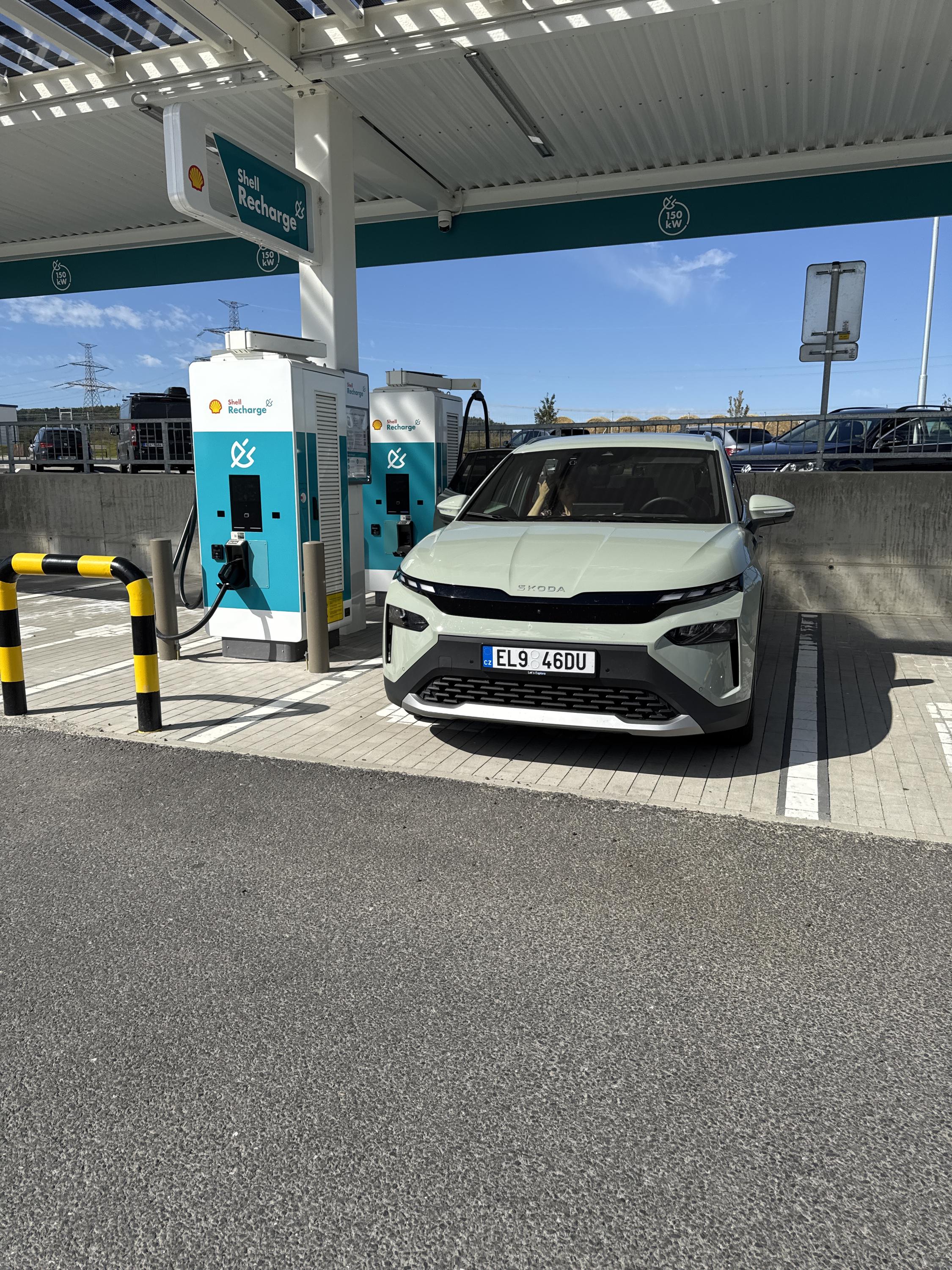 Nabíjecí stanice Shell foto 2