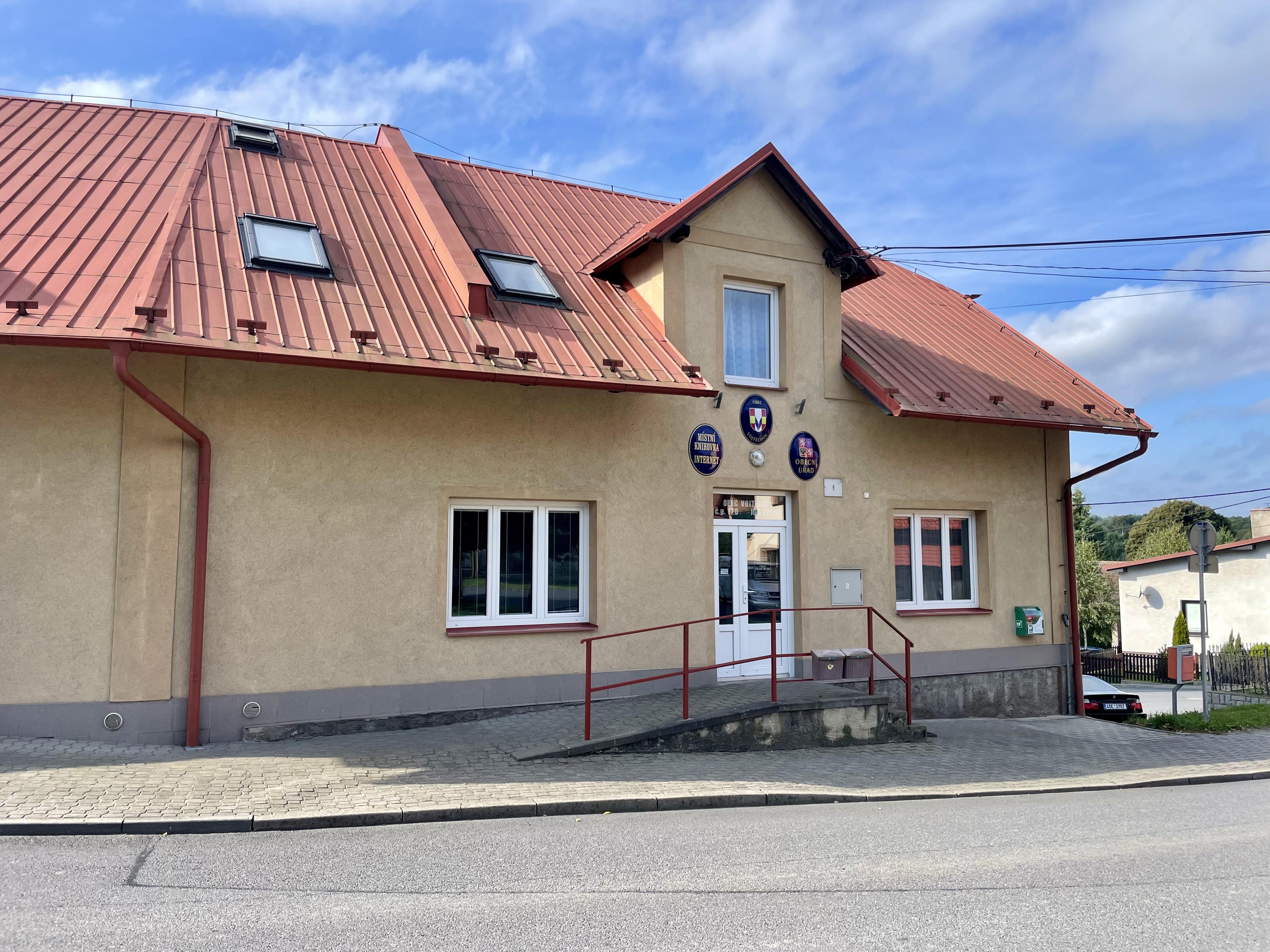 Vojtěchov - obecní úřad foto 5