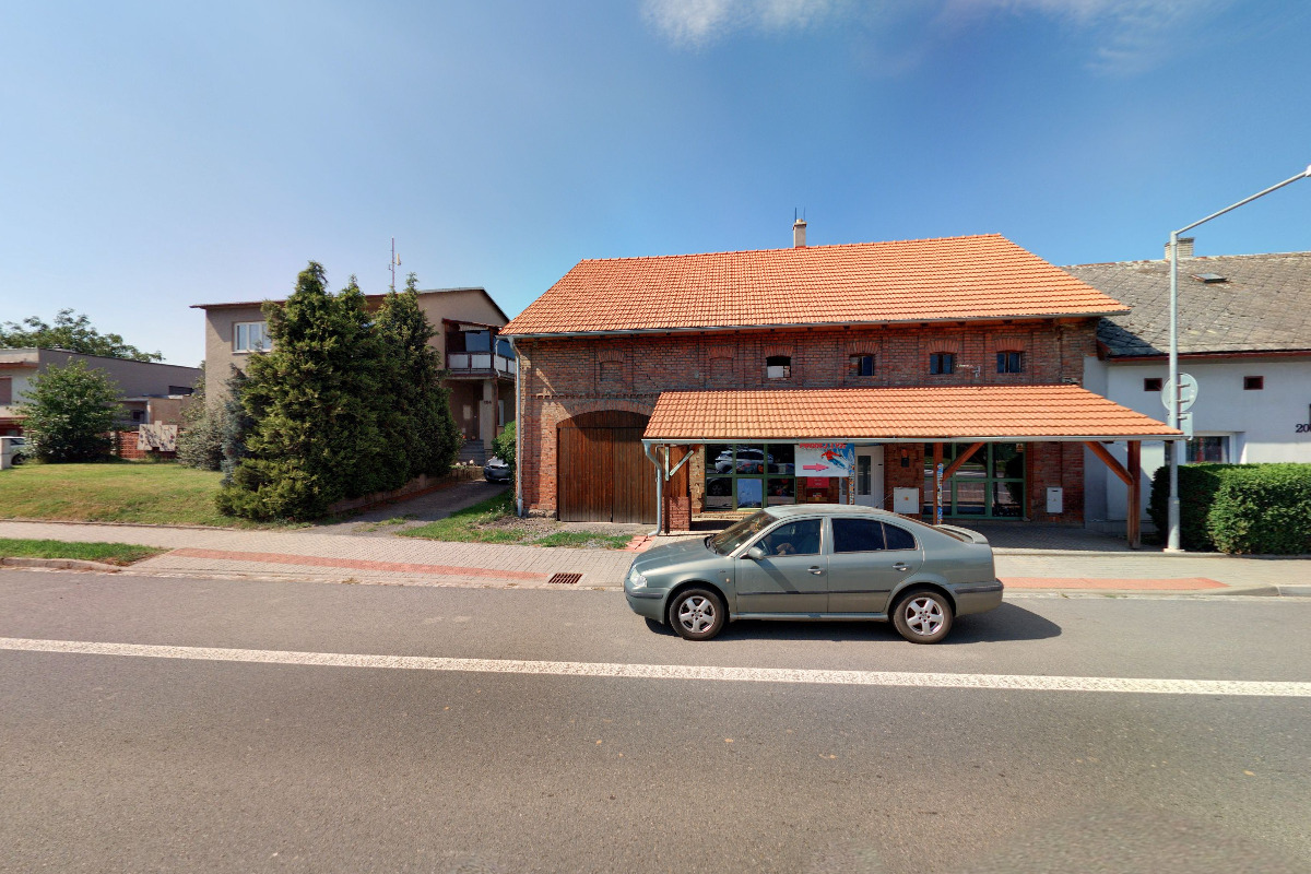 AKM SKI SPORT - půjčovna lyží a snowboardů foto 5