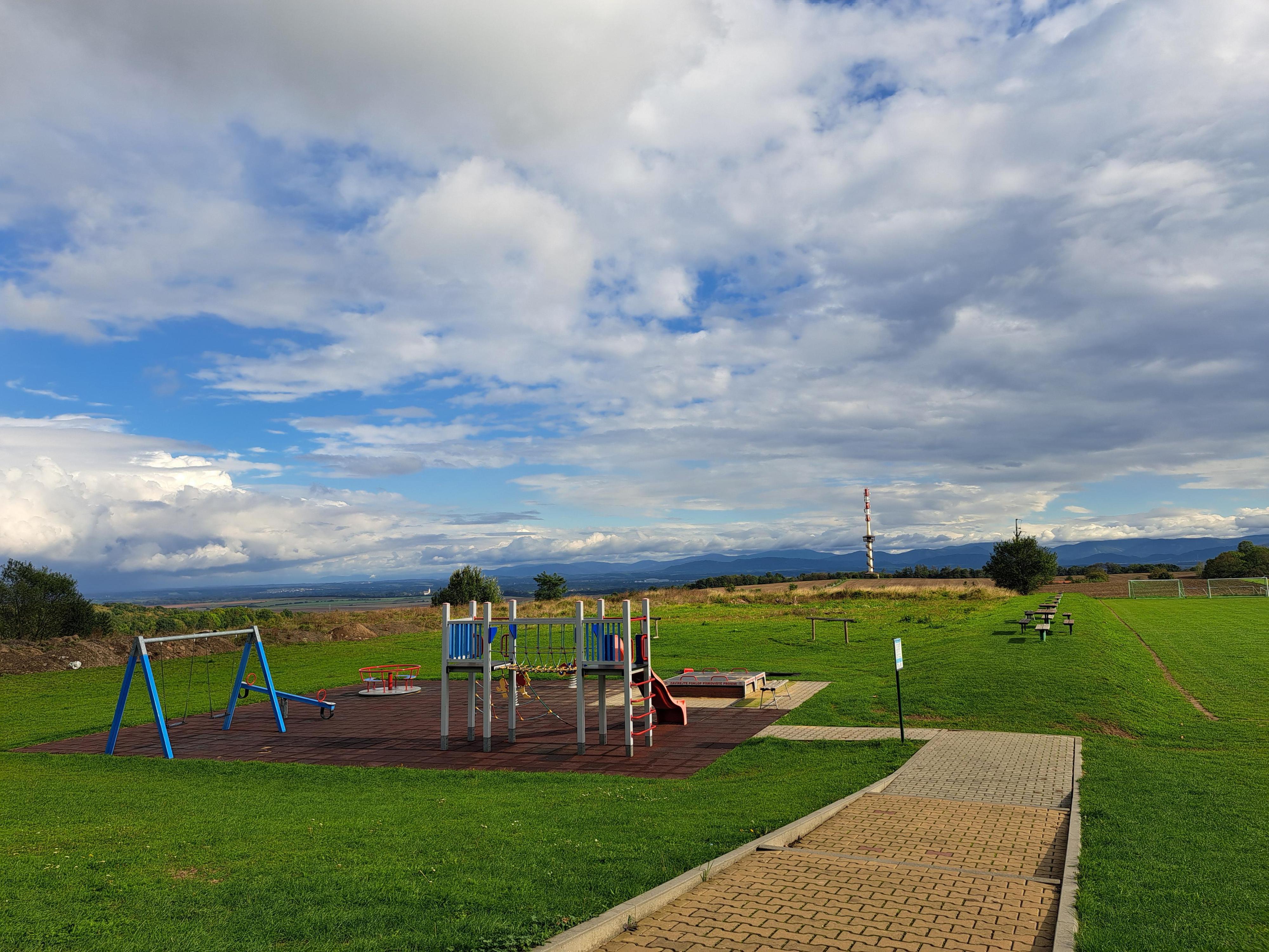 Restaurace a sportoviště Bílov foto 2