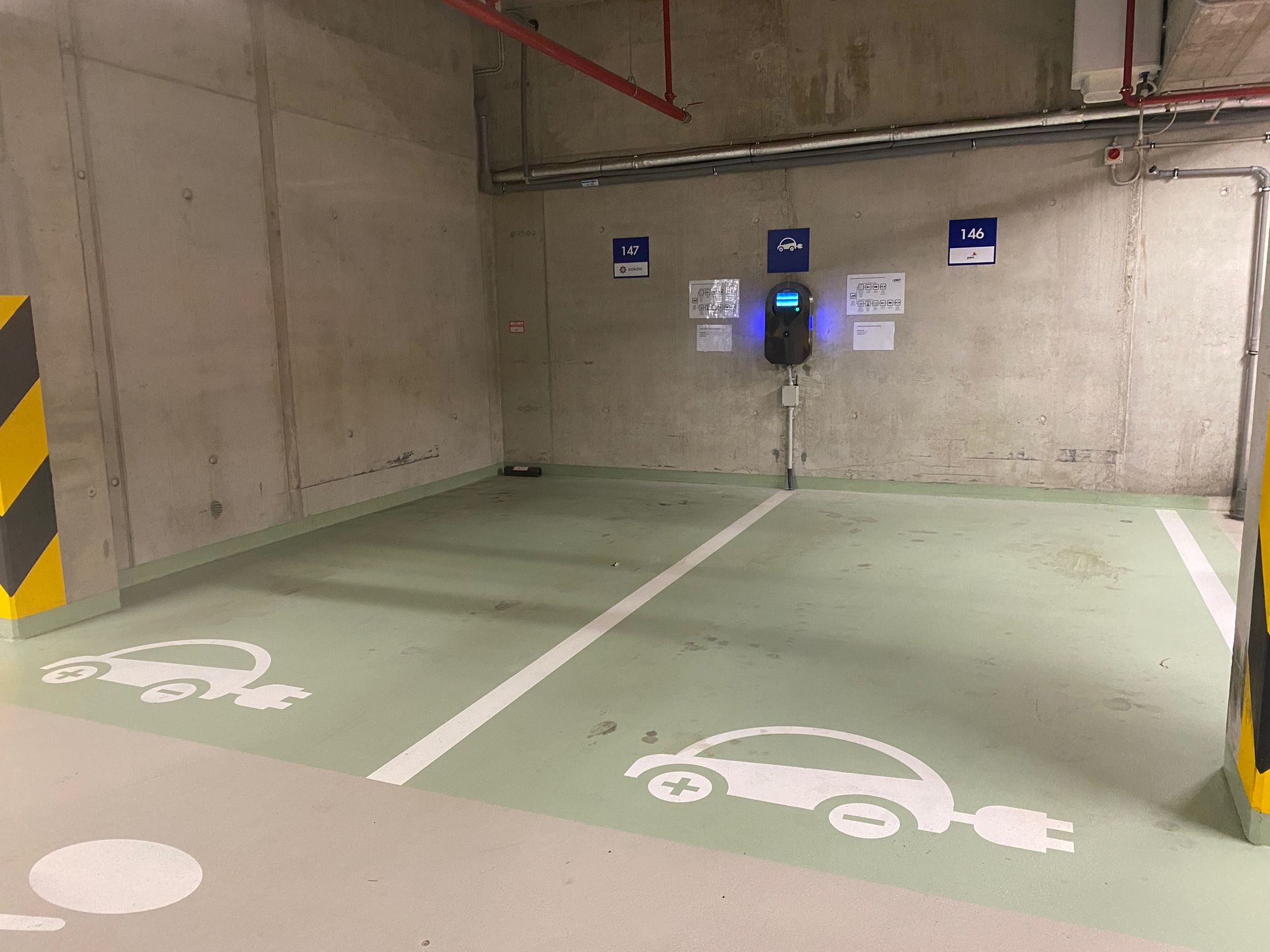 IONT tech s.r.o. - dobíjecí stanice