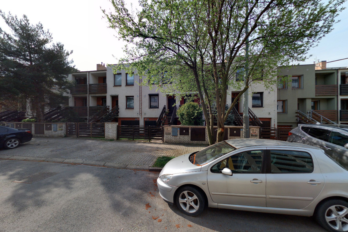 Základna ragby, spolek