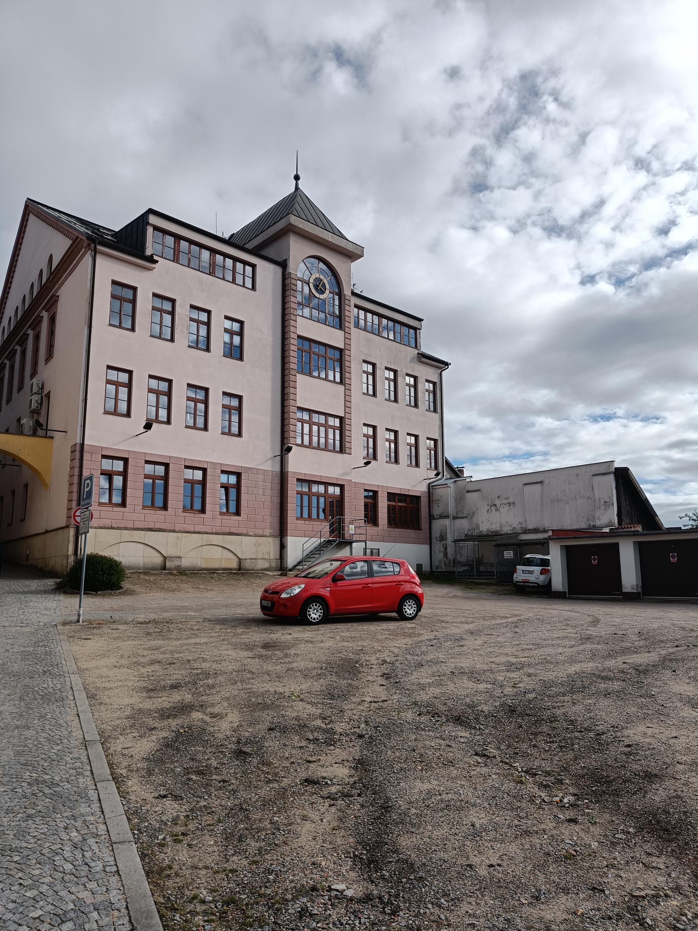 Nové Město na Moravě - městský úřad foto 3
