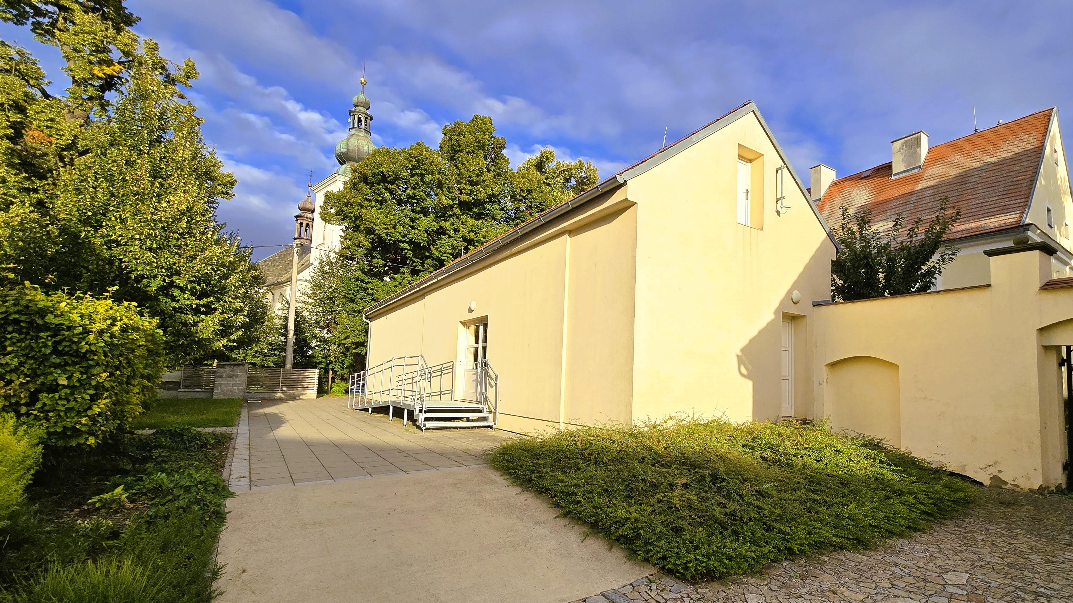 Obecní knihovna Olšany u Prostějova foto 2