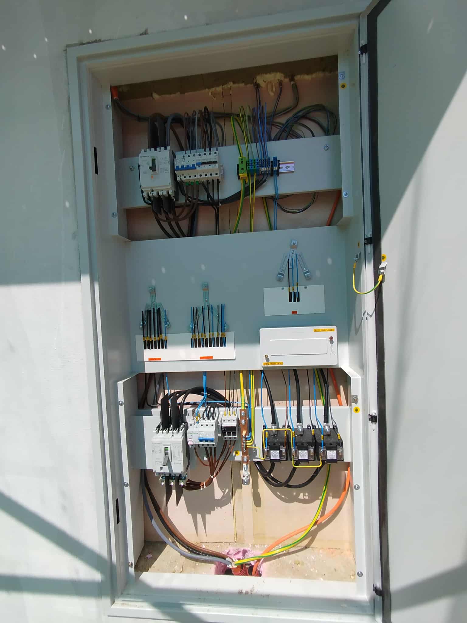 Elektrikář - Elektro služby Benešov foto 2