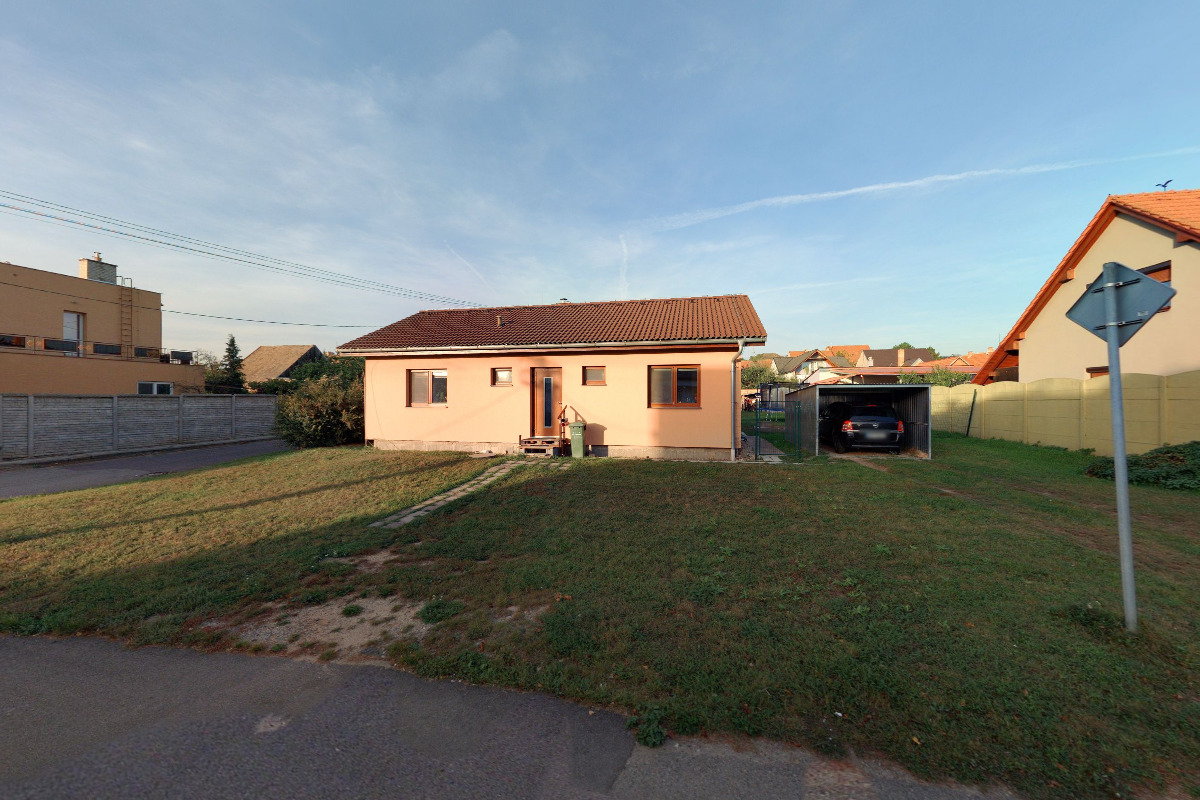 S dětmi na pláž - Marie Gregořicová