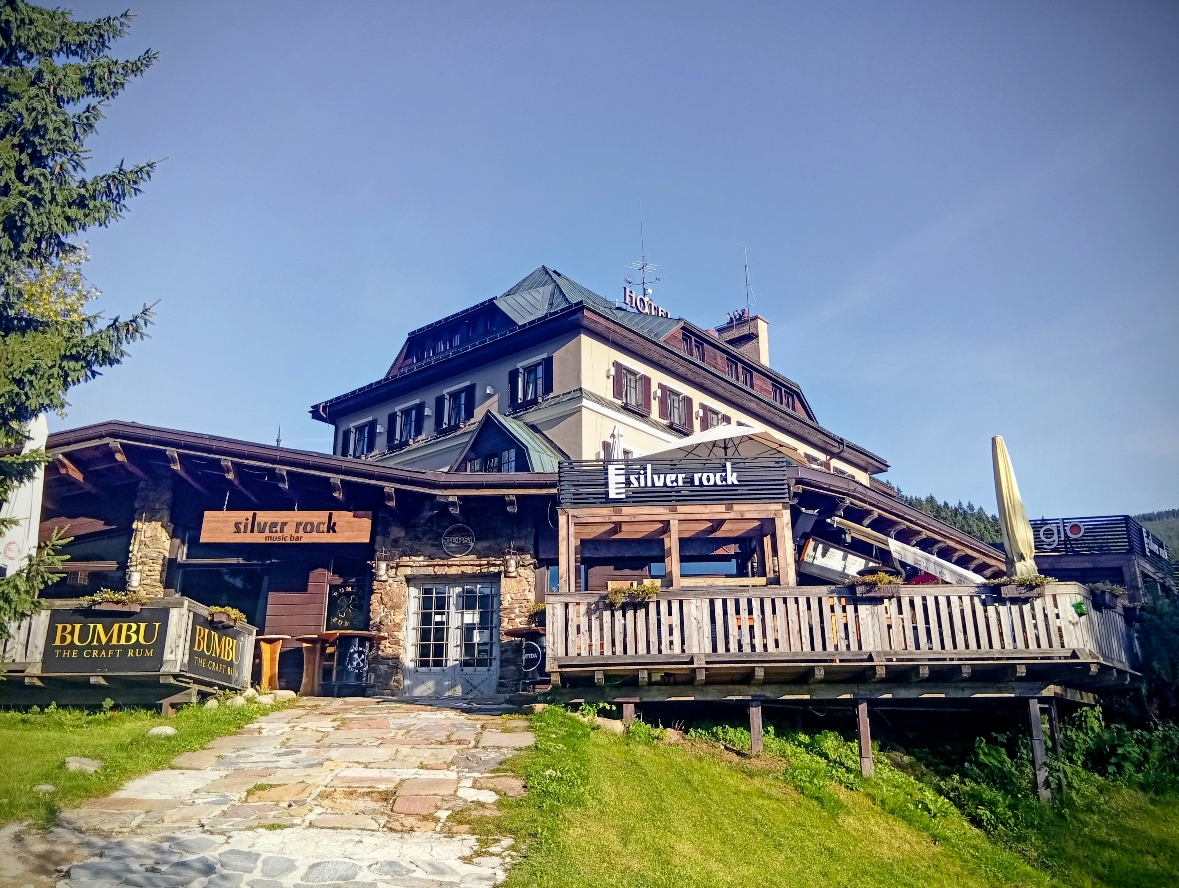 Silver Rock music bar