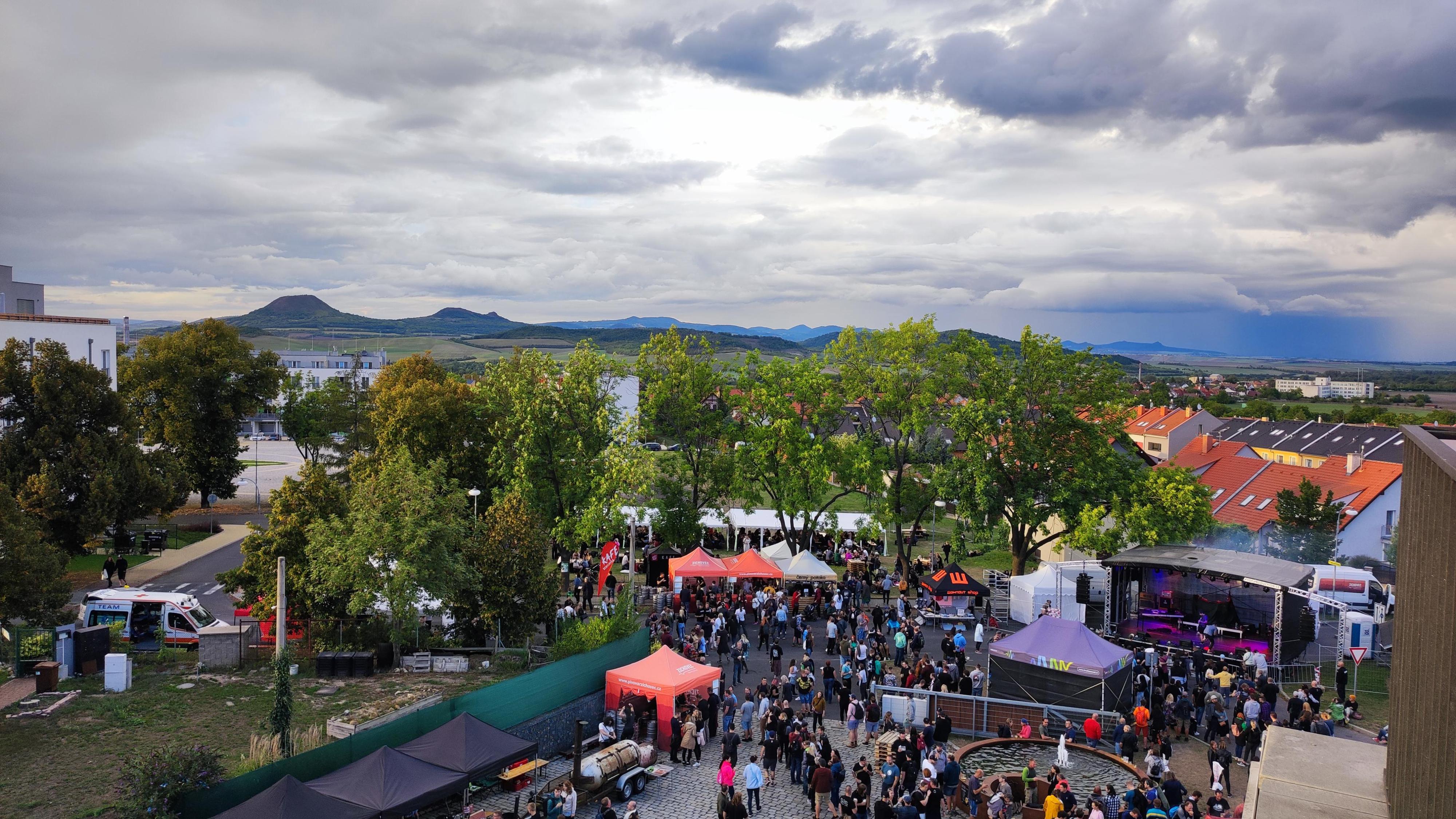 Pivovar Zichovec a pivní bar foto 4