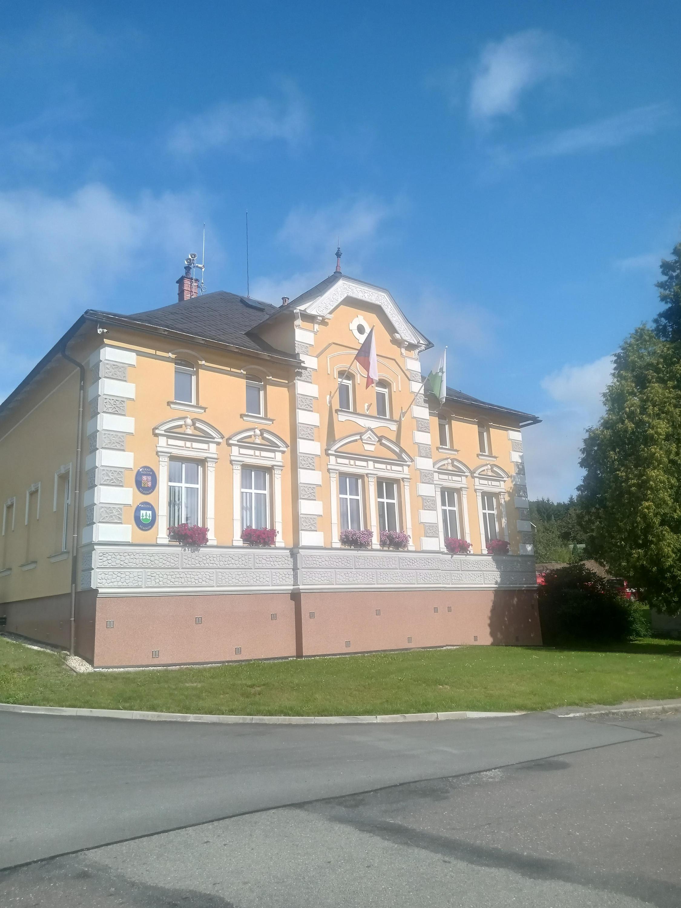 Mladkov - úřad městyse foto 4
