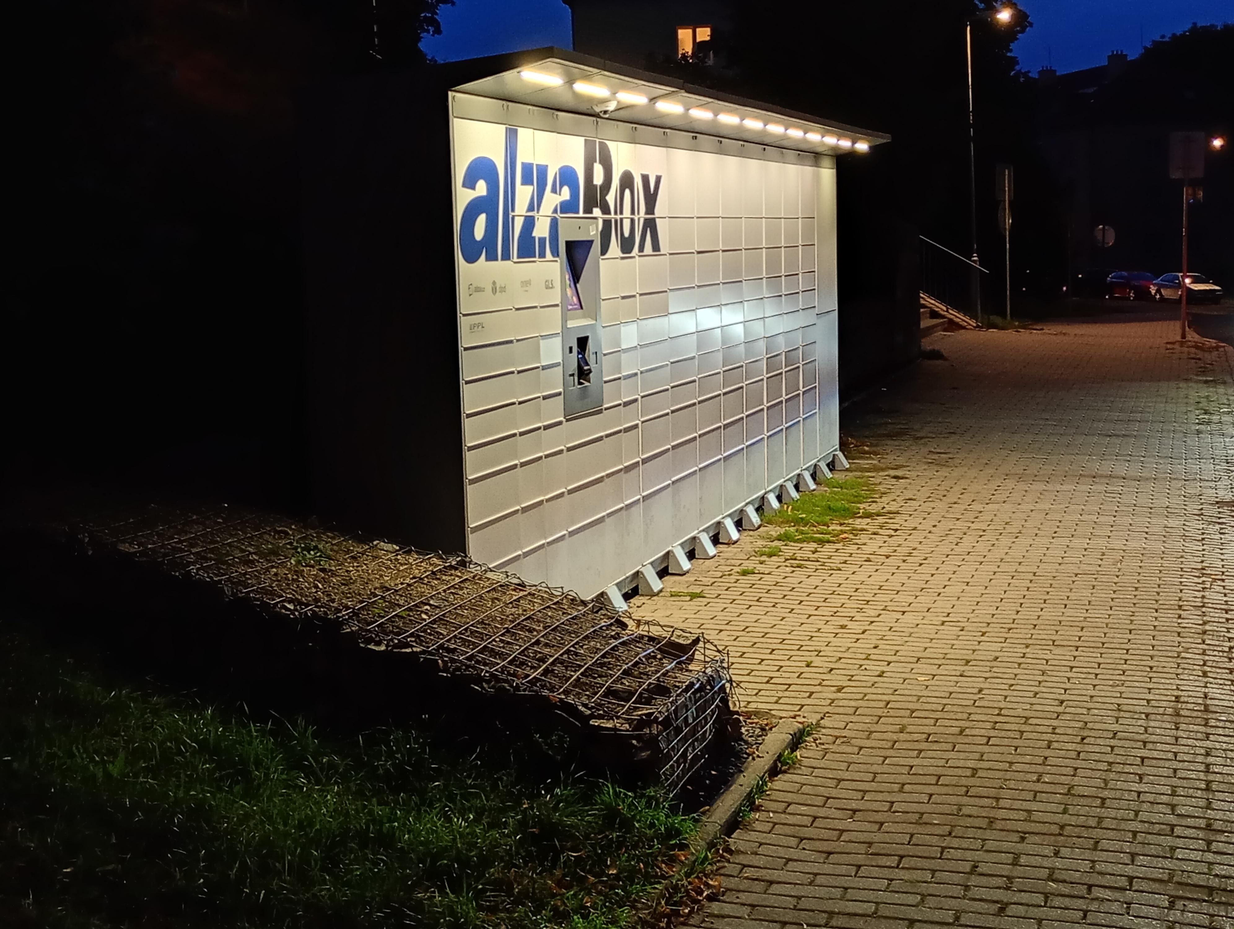 AlzaBox