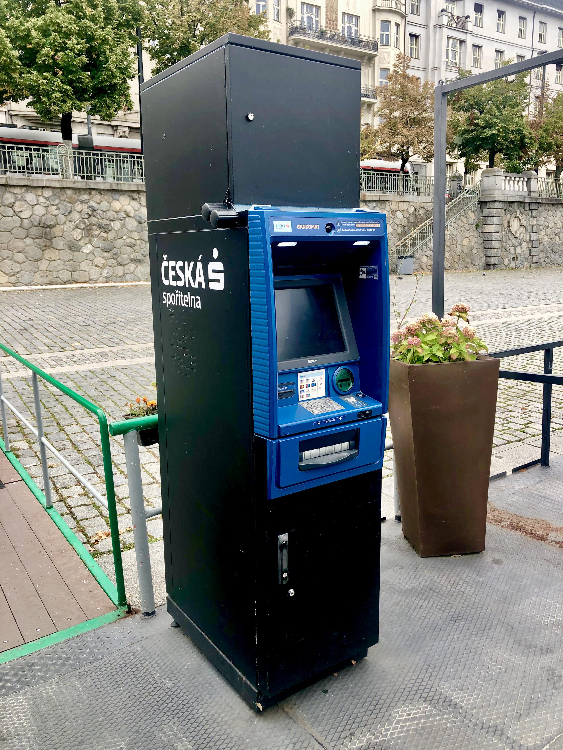 Bankomat České spořitelny foto 5