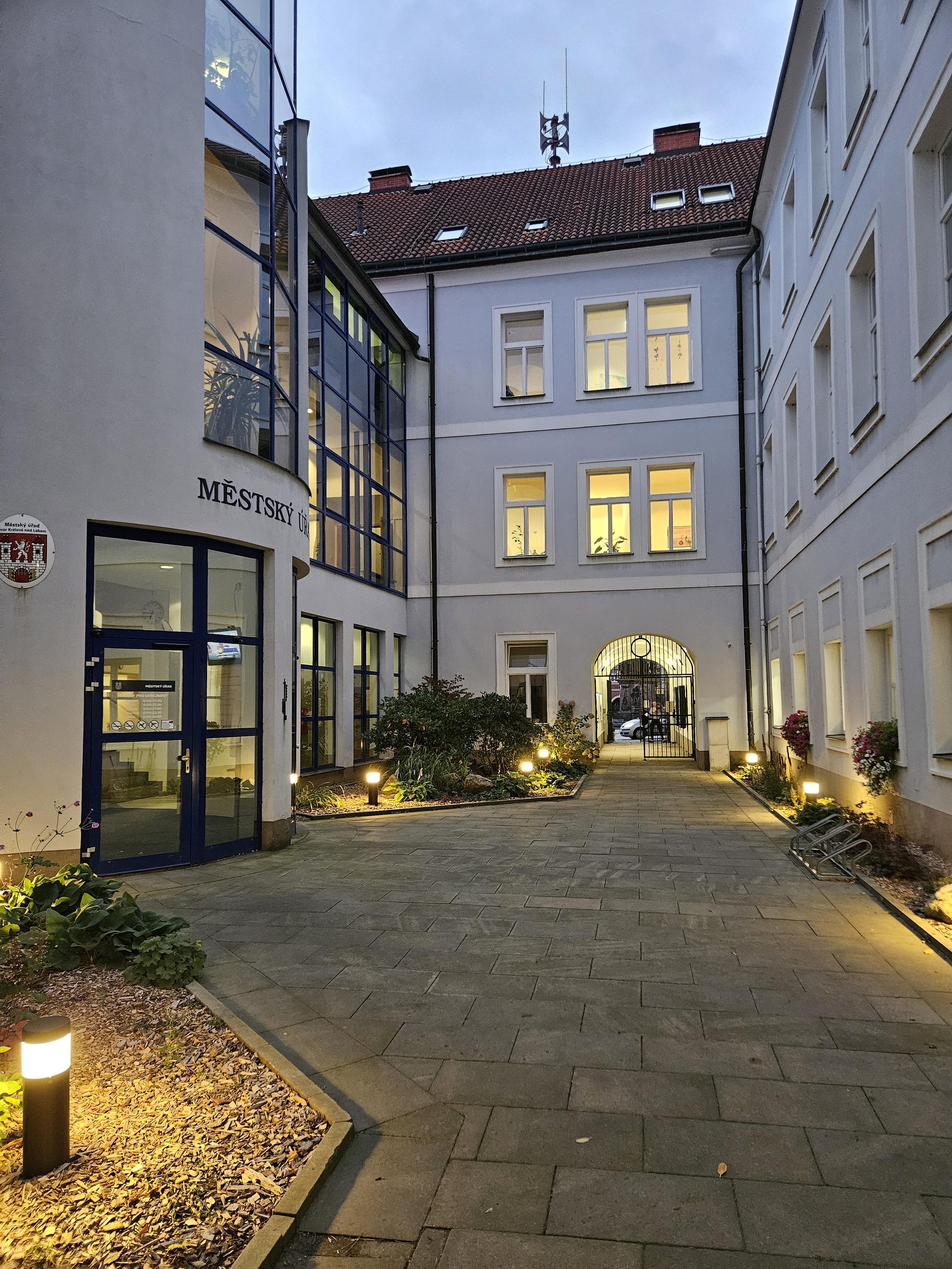 Dvůr Králové nad Labem - městský úřad foto 6