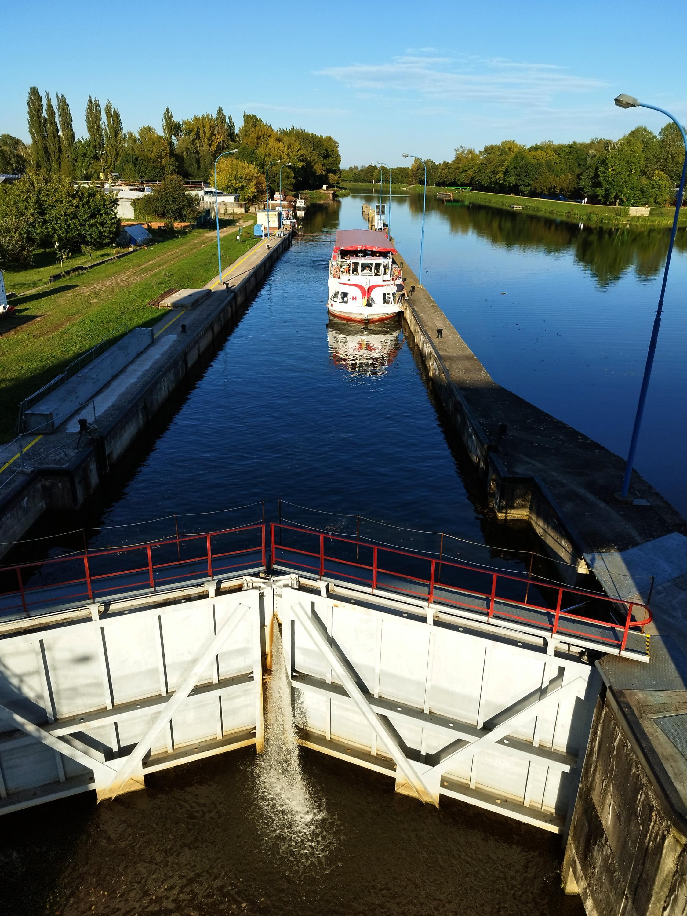 Plavební komora Pardubice foto 4