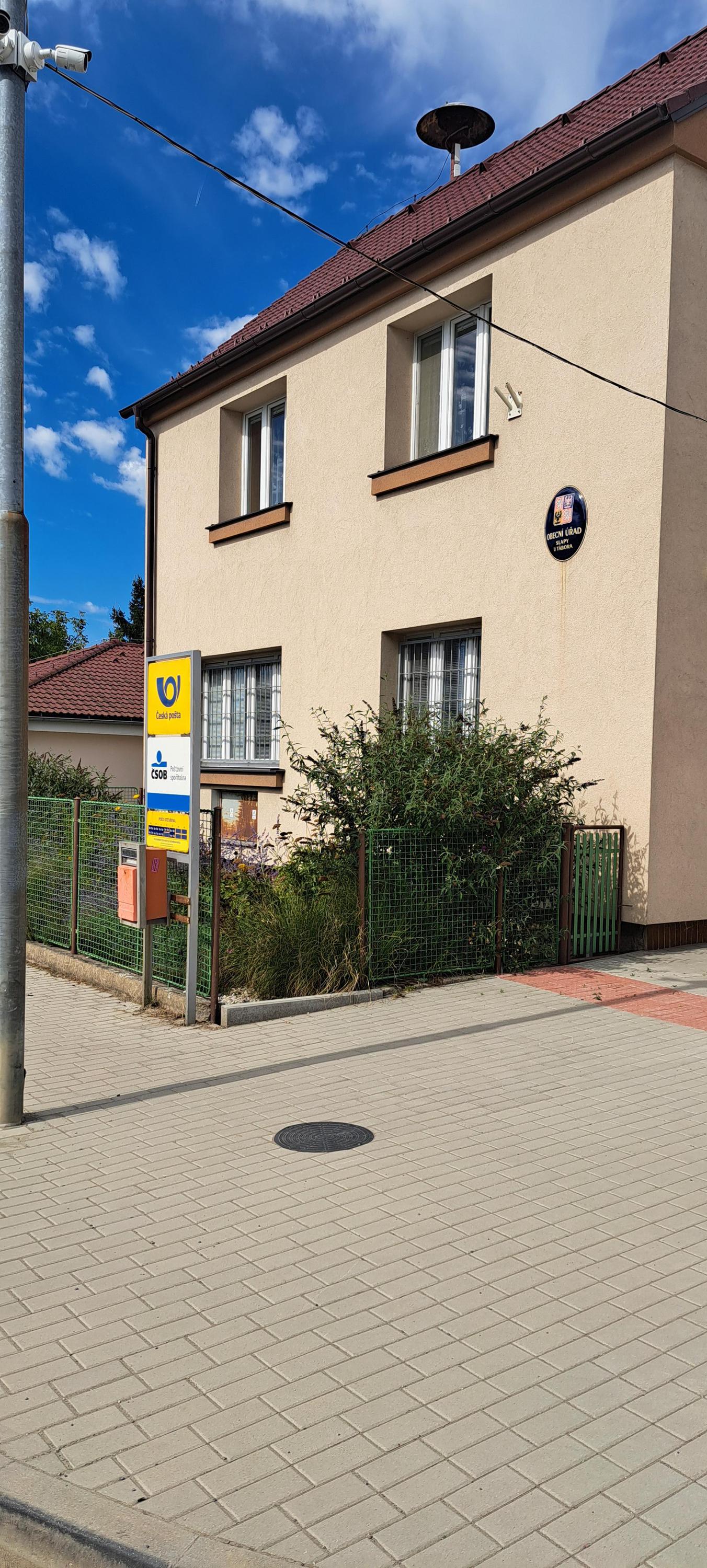 Slapy - obecní úřad foto 2