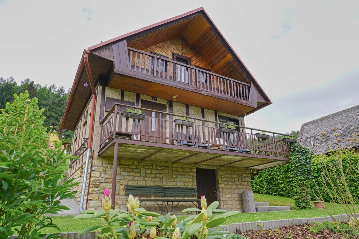 Prodej prostorné chaty v rekreační oblasti Mandl