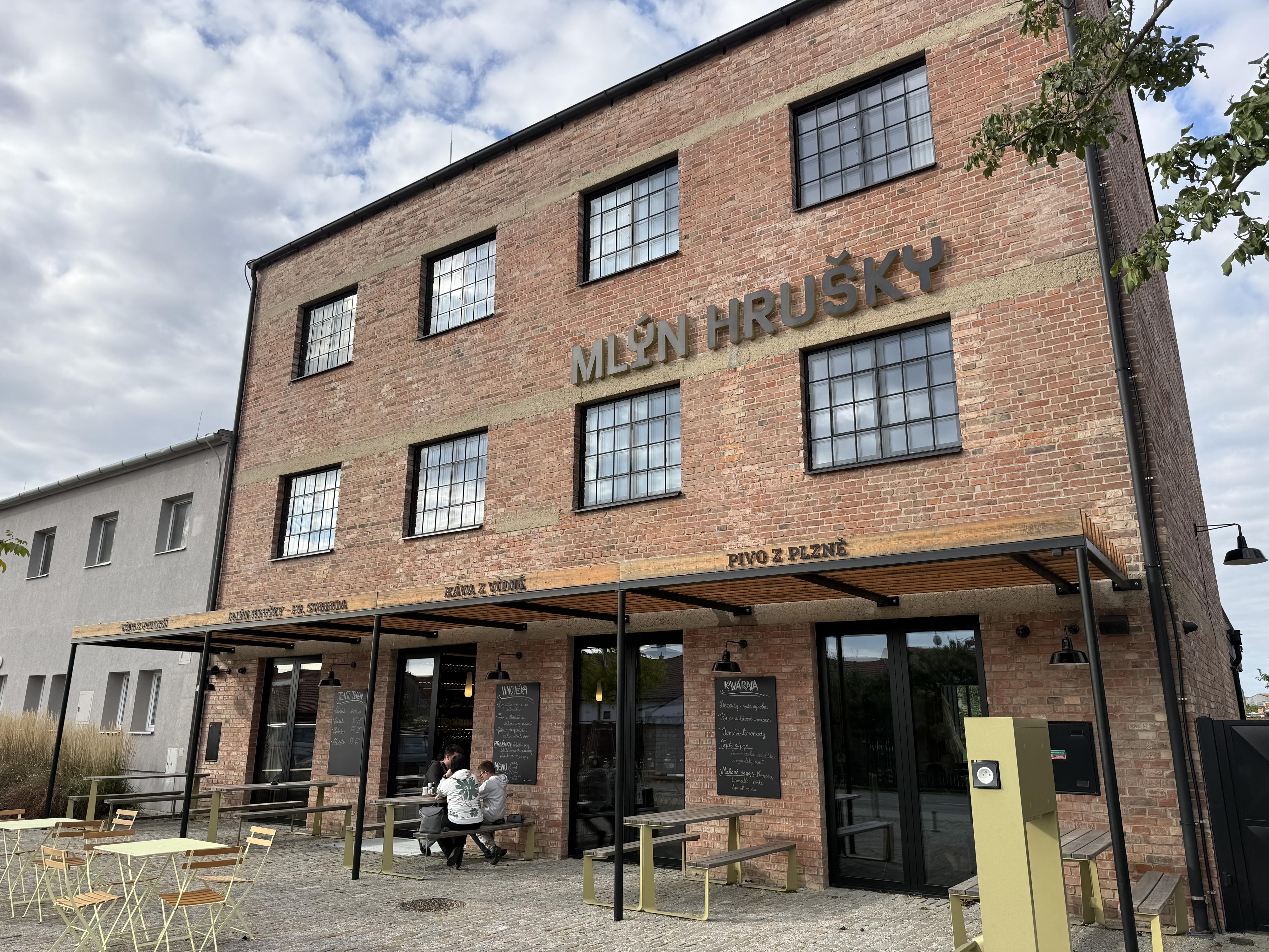 Kavárna Mlýn Hrušky foto 1