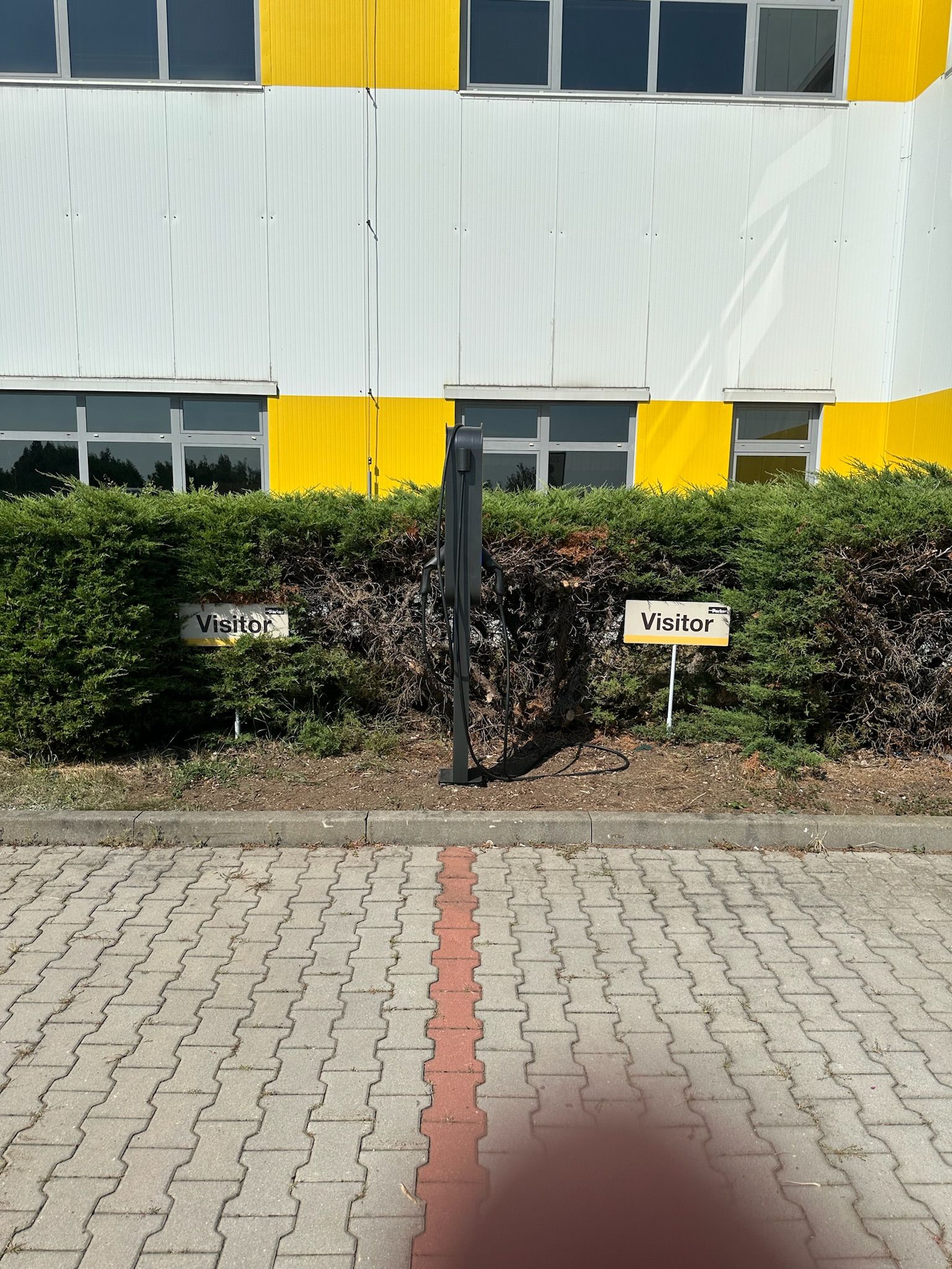 IONT tech s.r.o. - dobíjecí stanice foto 4