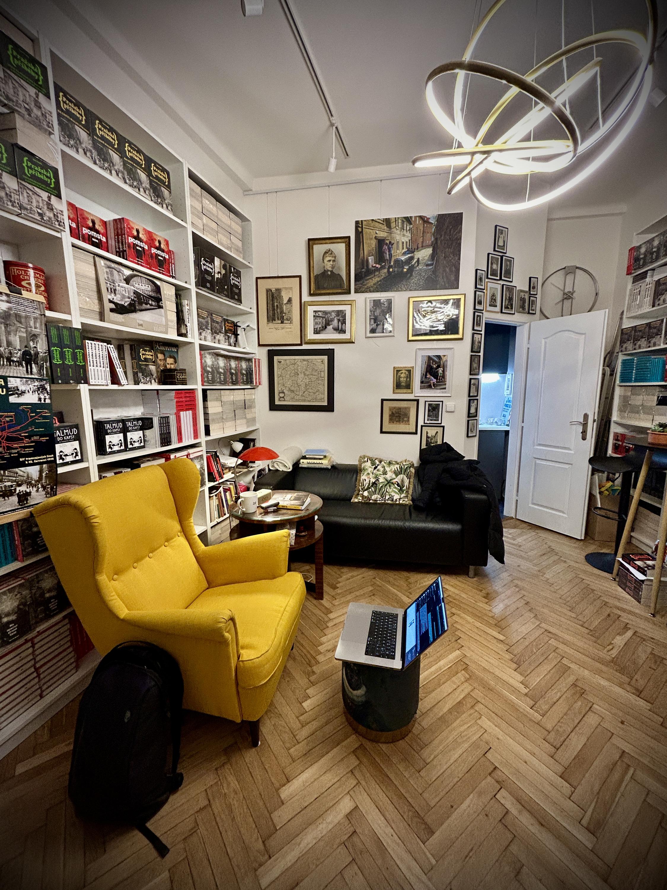 Nakladatelství Pražské příběhy foto 2