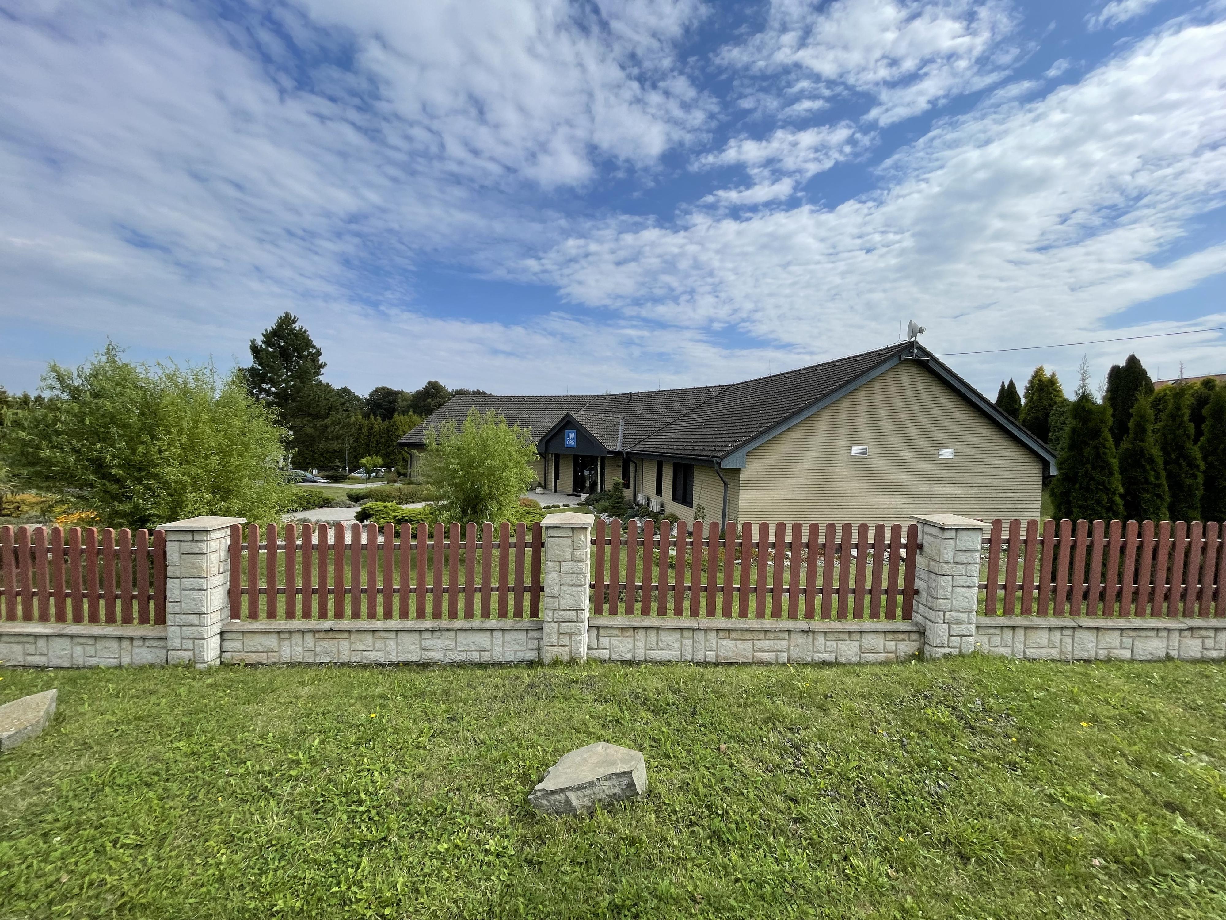 Náboženská společnost Svědkové Jehovovi foto 2