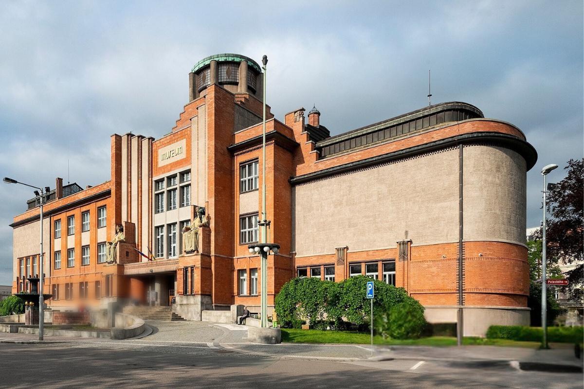 Muzeum východních Čech v Hradci Králové - odborné pracoviště