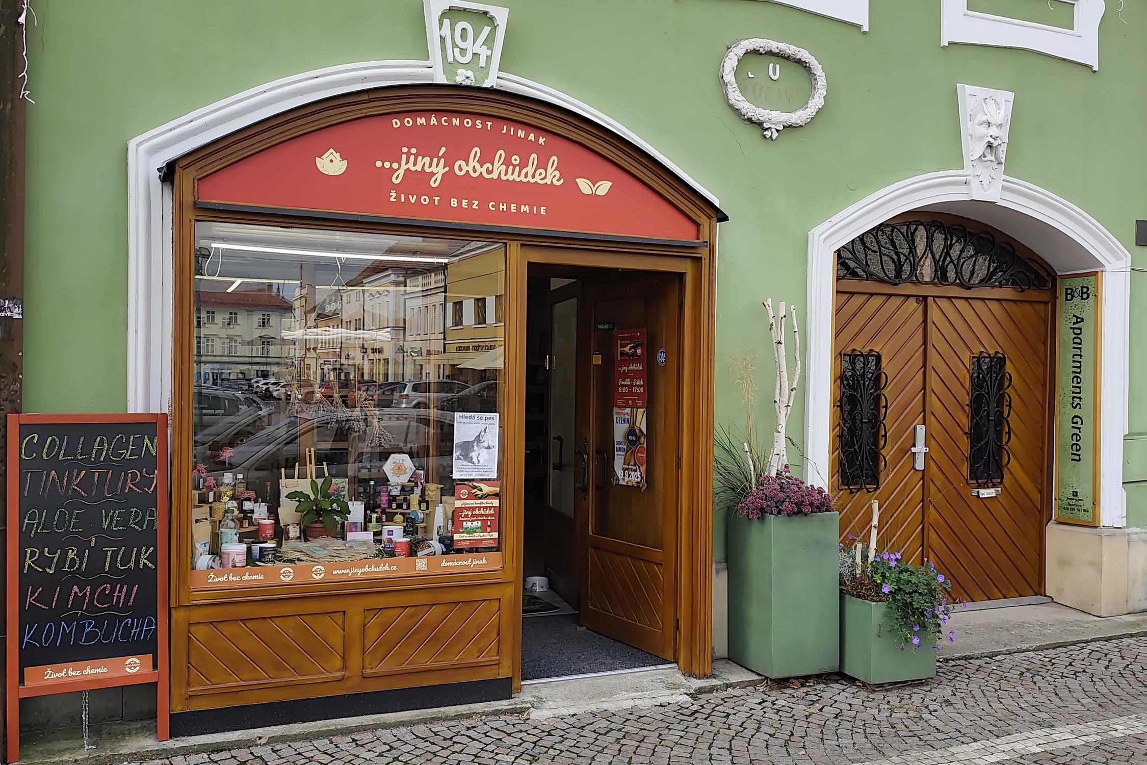 Jiný obchůdek foto 1