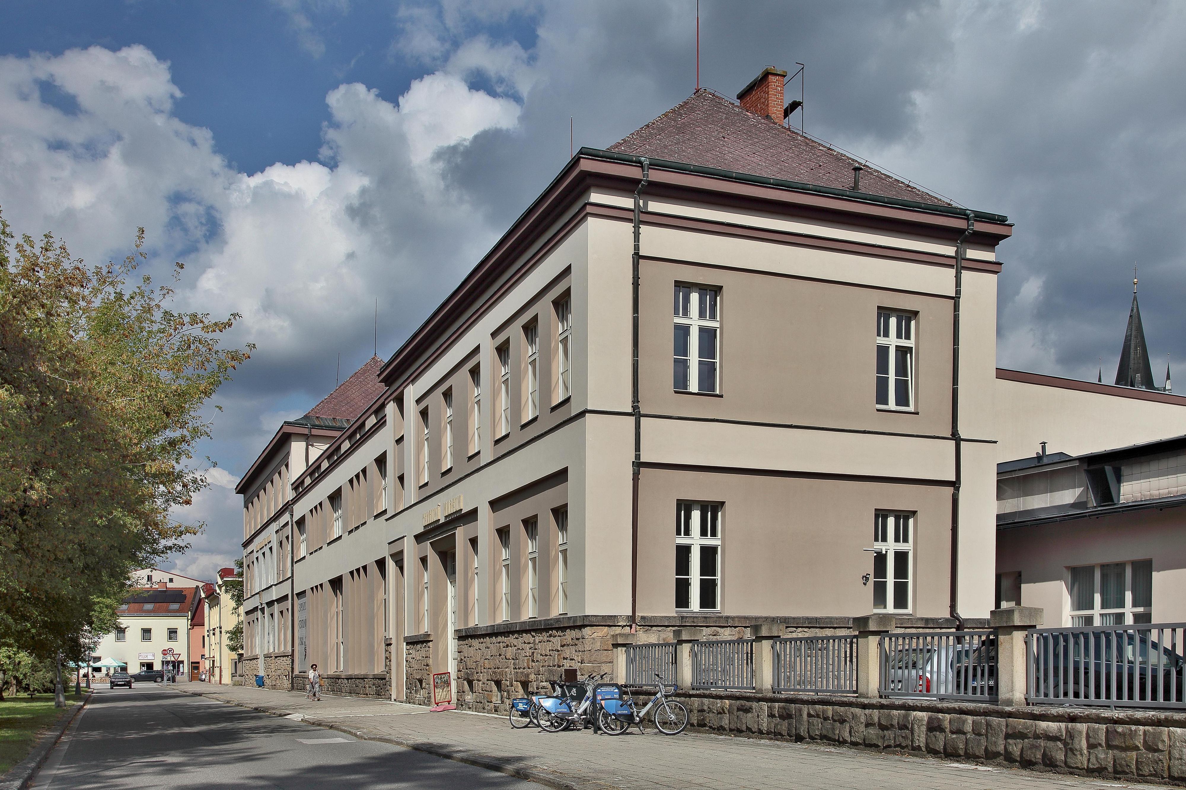 Městské muzeum ve Dvoře Králové nad Labem - Expozice textilního tisku foto 4
