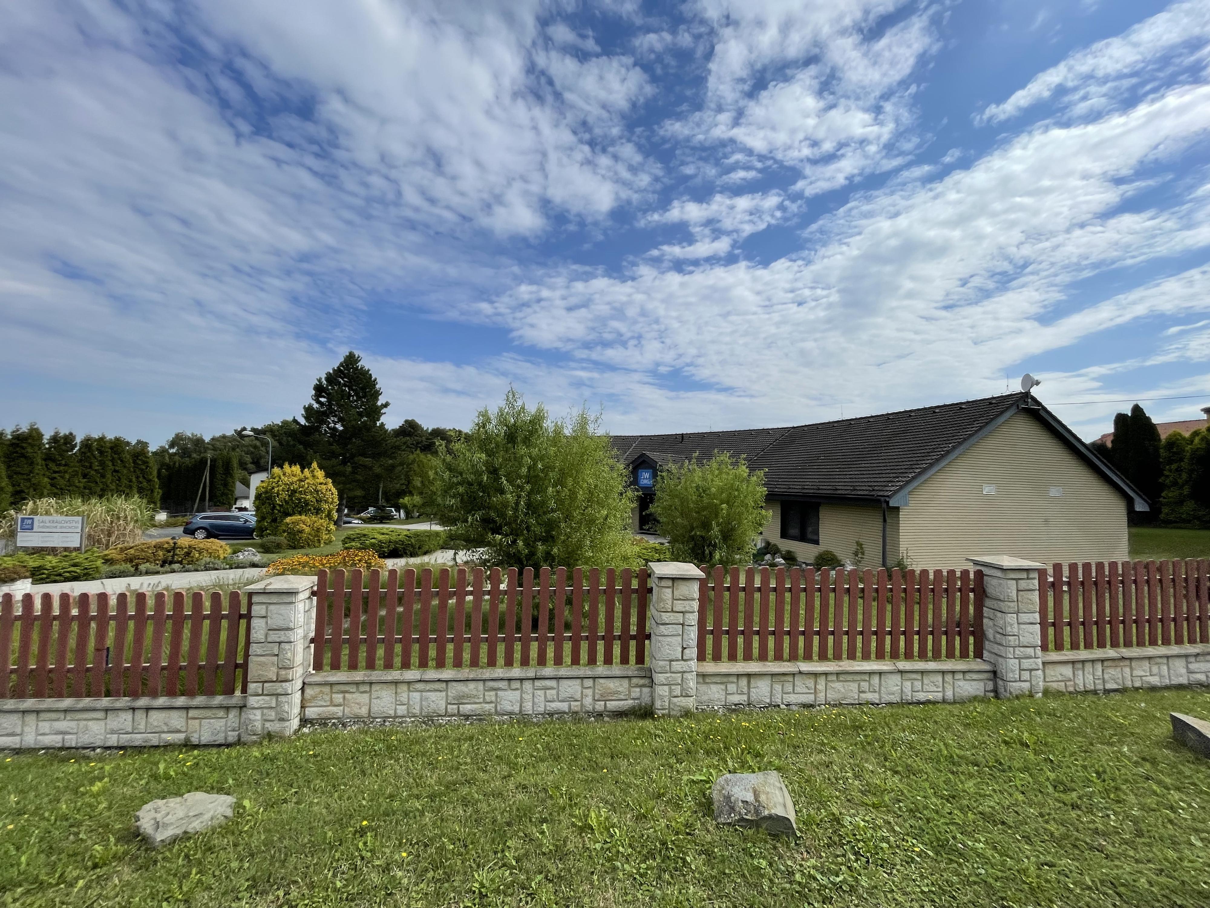 Náboženská společnost Svědkové Jehovovi foto 4