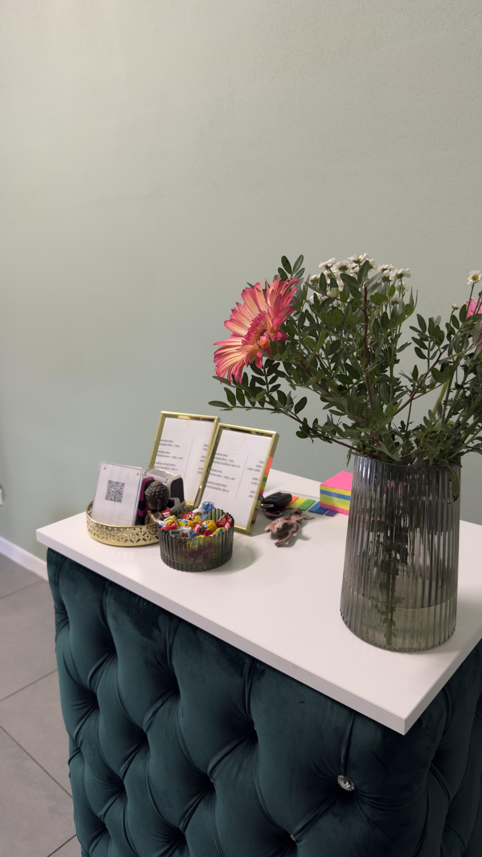 Nails Secret by Alina Berezhna foto 3