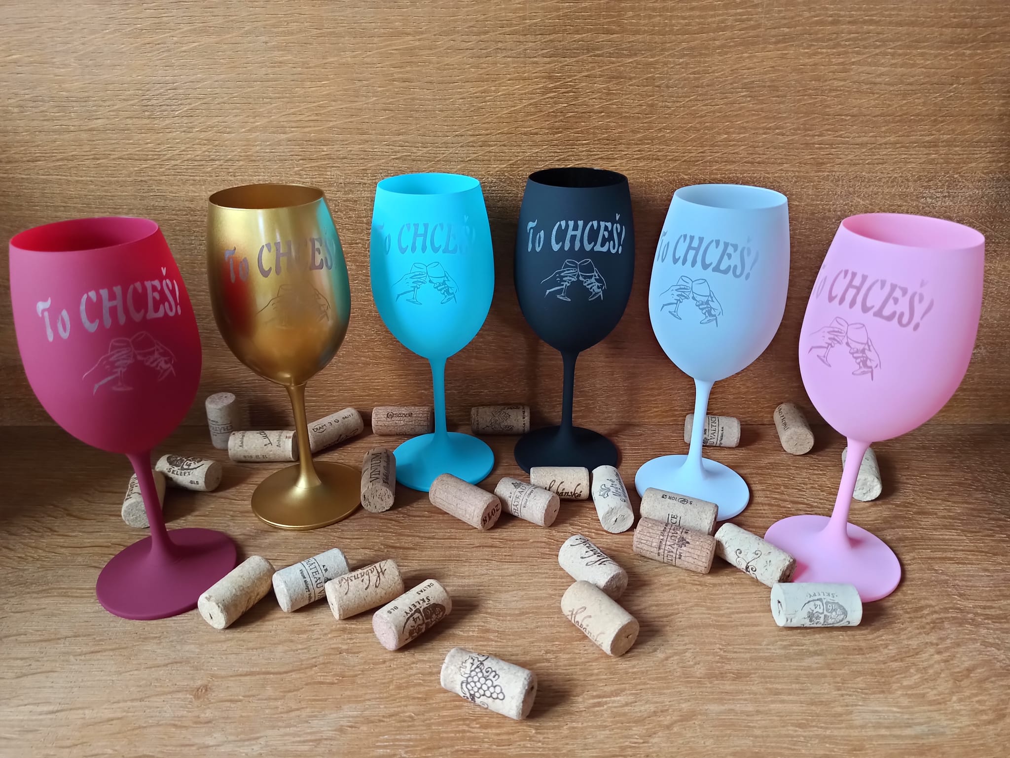 Gravírování textů a obrázků do sklenic na víno