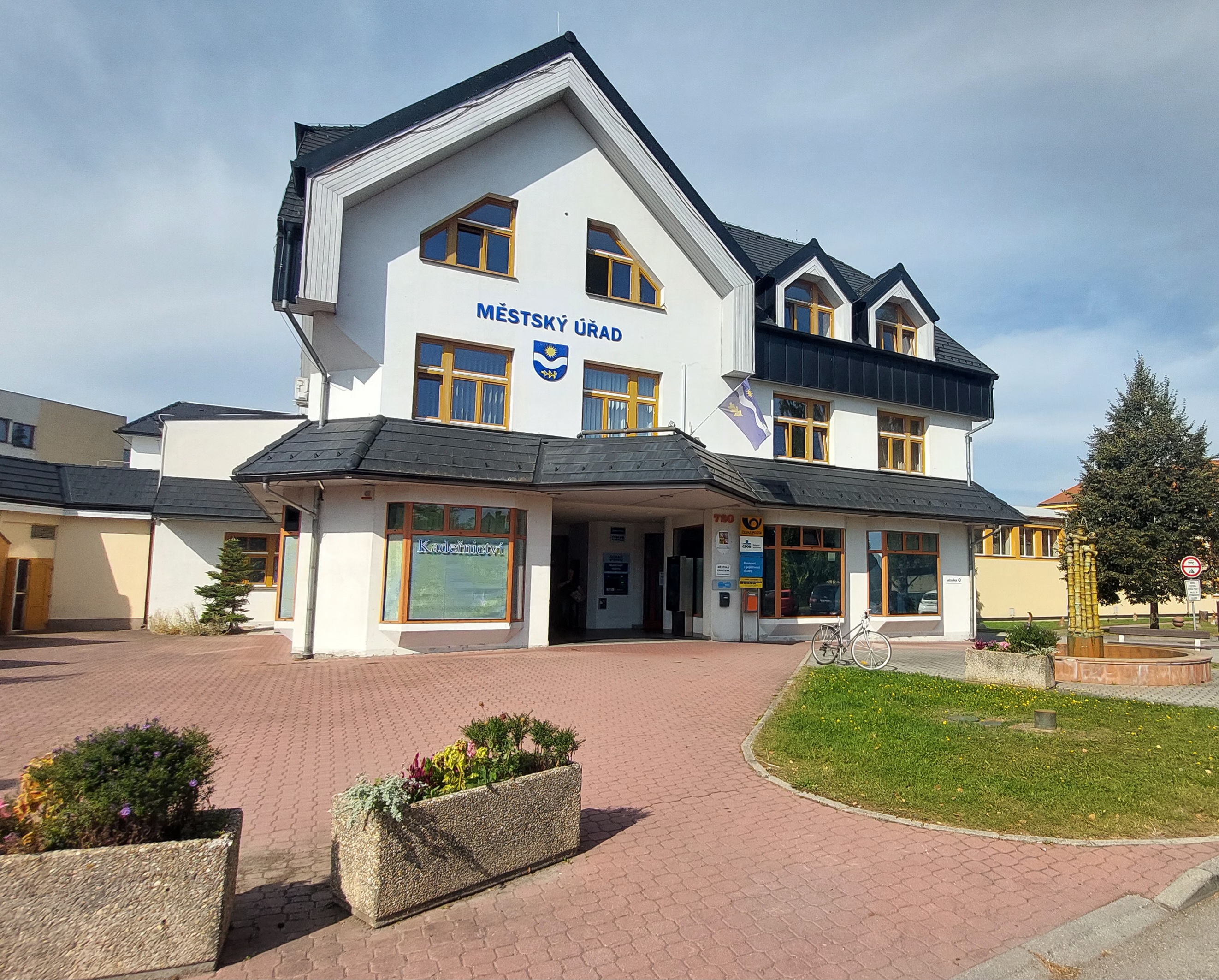 Planá nad Lužnicí - městský úřad foto 2