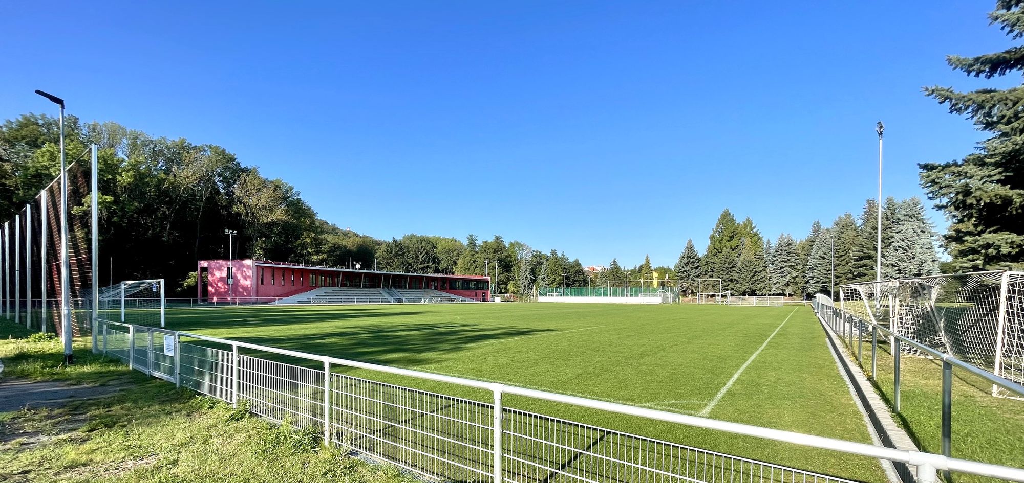 Fotbalové hřiště Radim foto 1