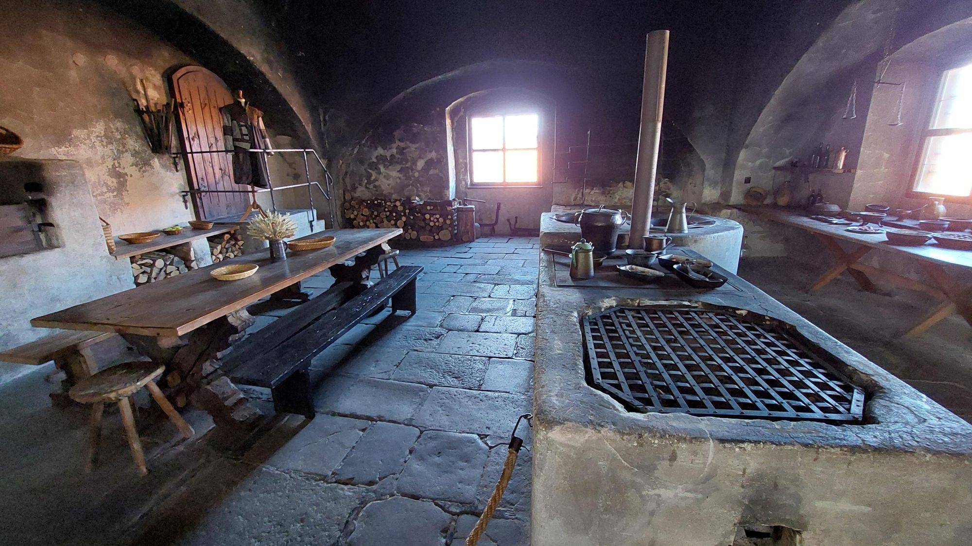 Černá kuchyně foto 6
