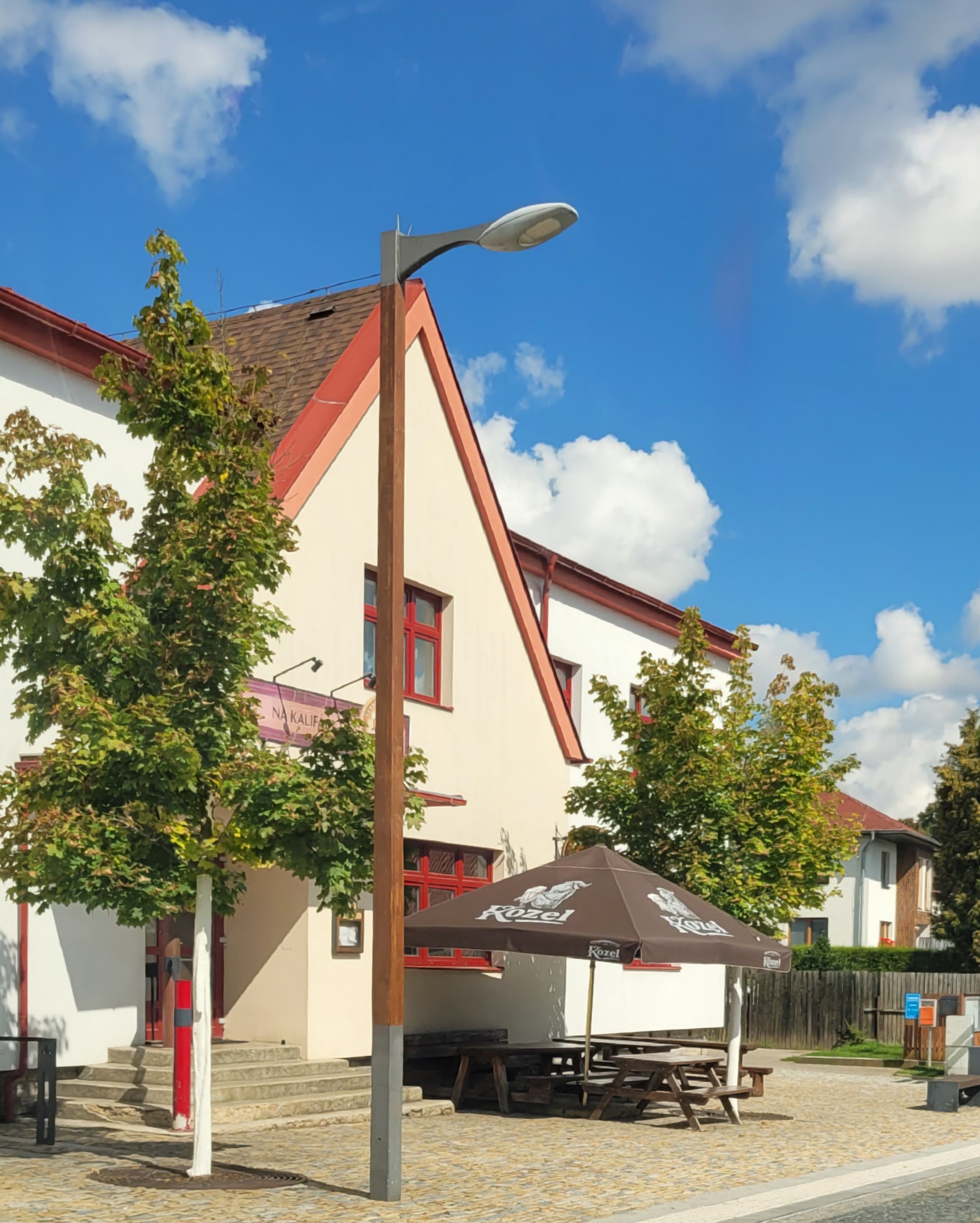 Kostelec u Křížků - obecní úřad foto 3