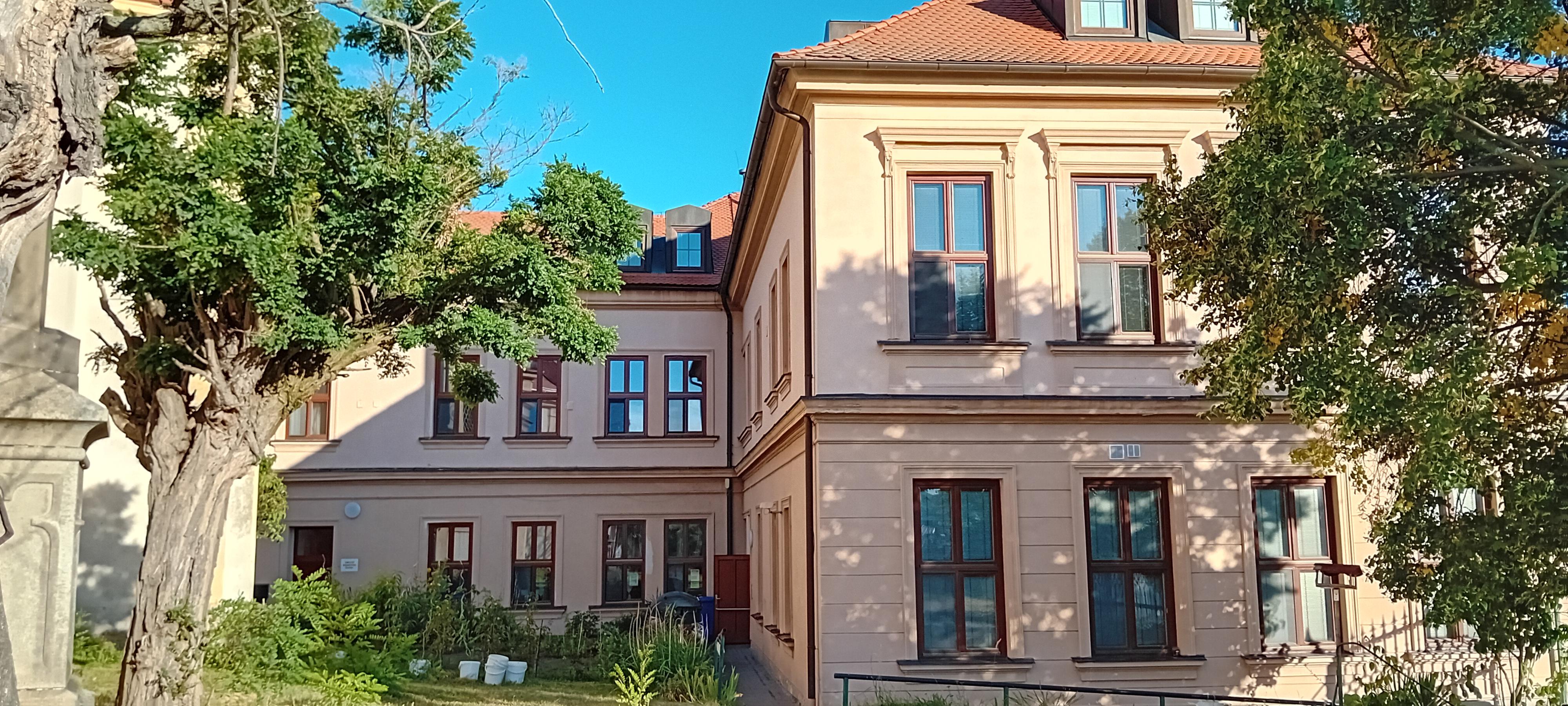 Knihovna městyse Šatov foto 2