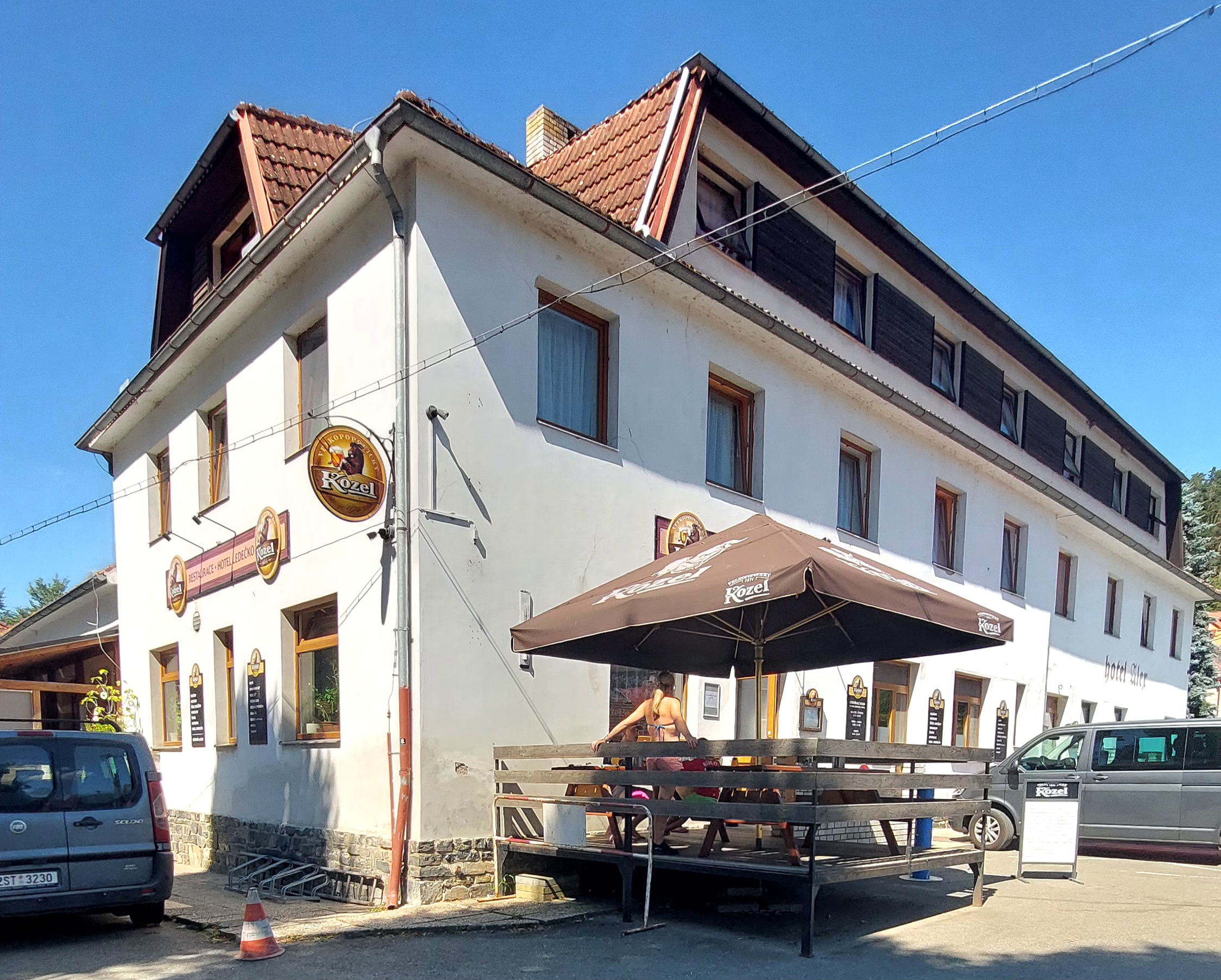 Hotel Ledečko - restaurace foto 4