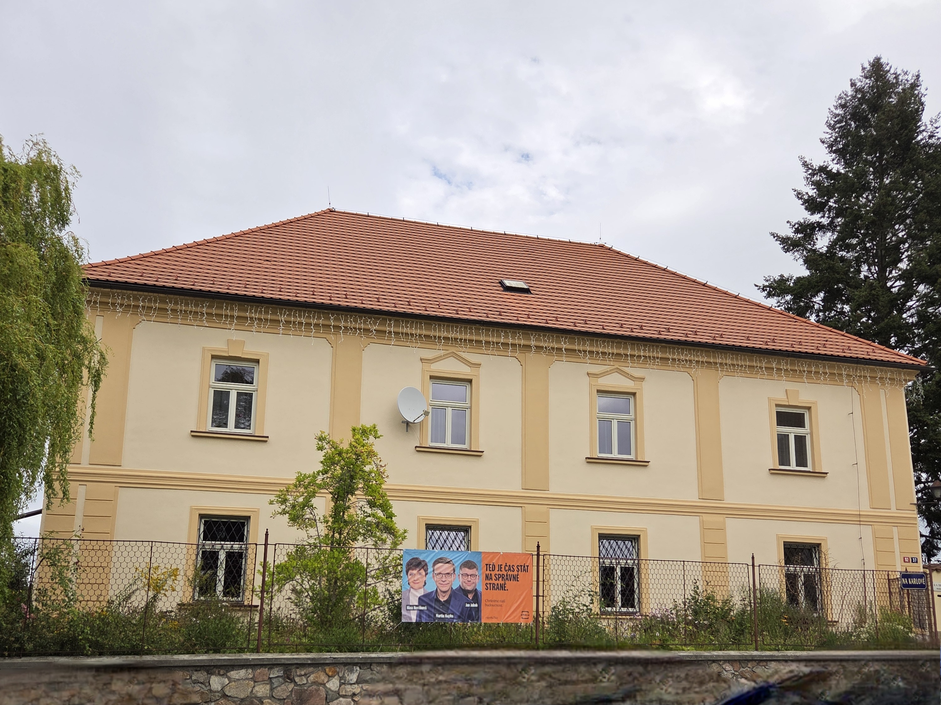 Římskokatolická farnost Benešov