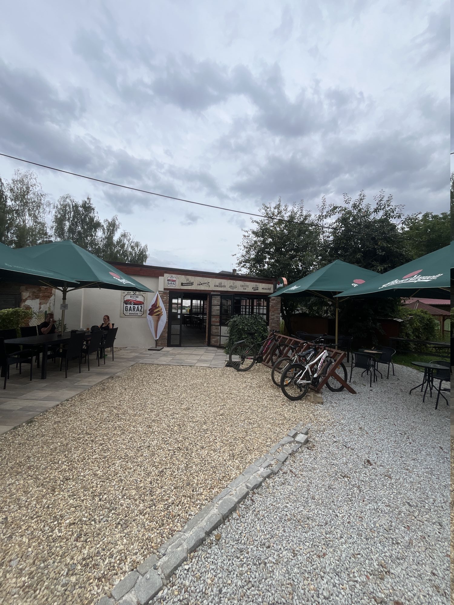 Bistro GARÁŽ foto 1