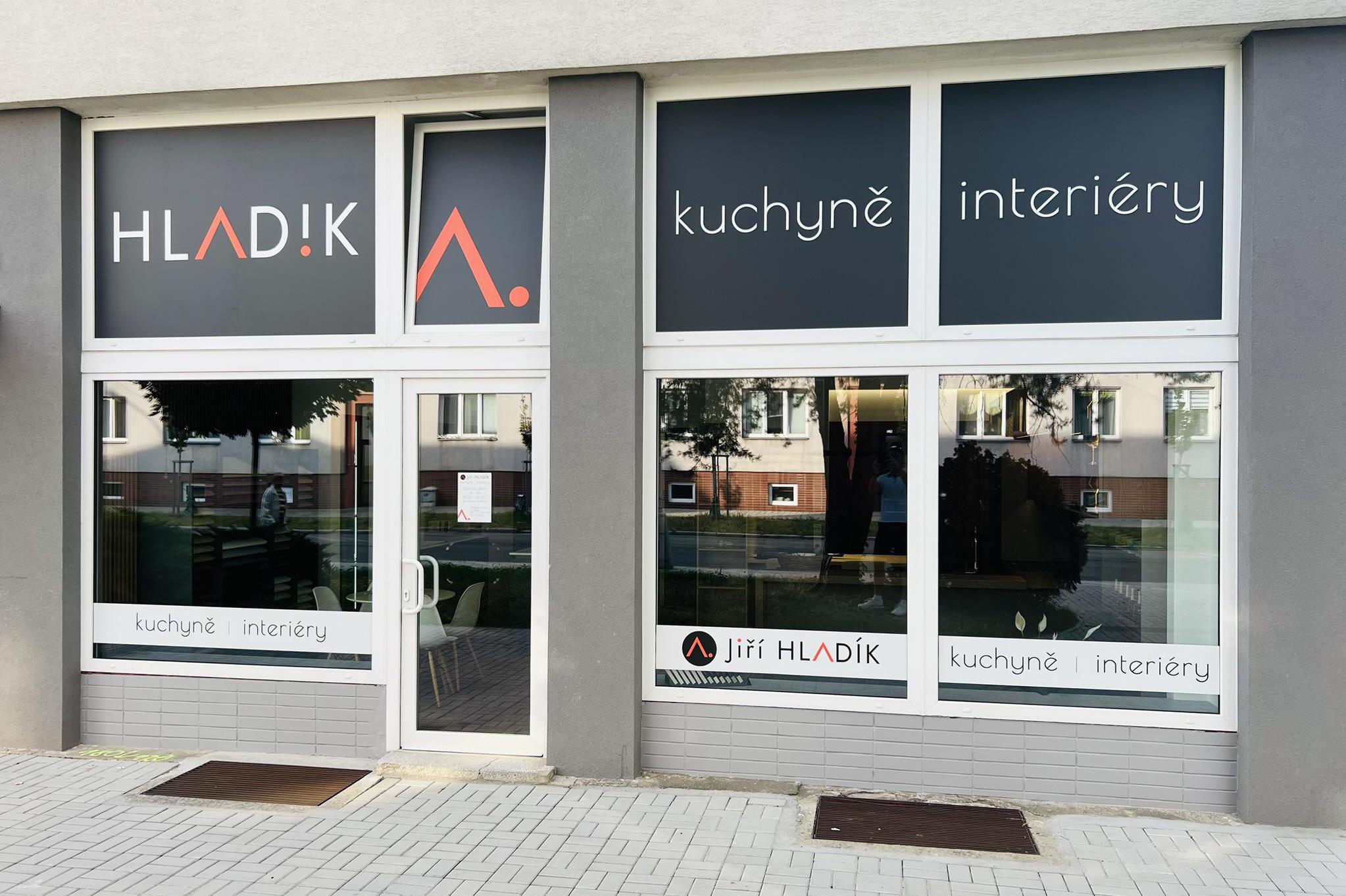 HLADÍK kuchyně I interiéry