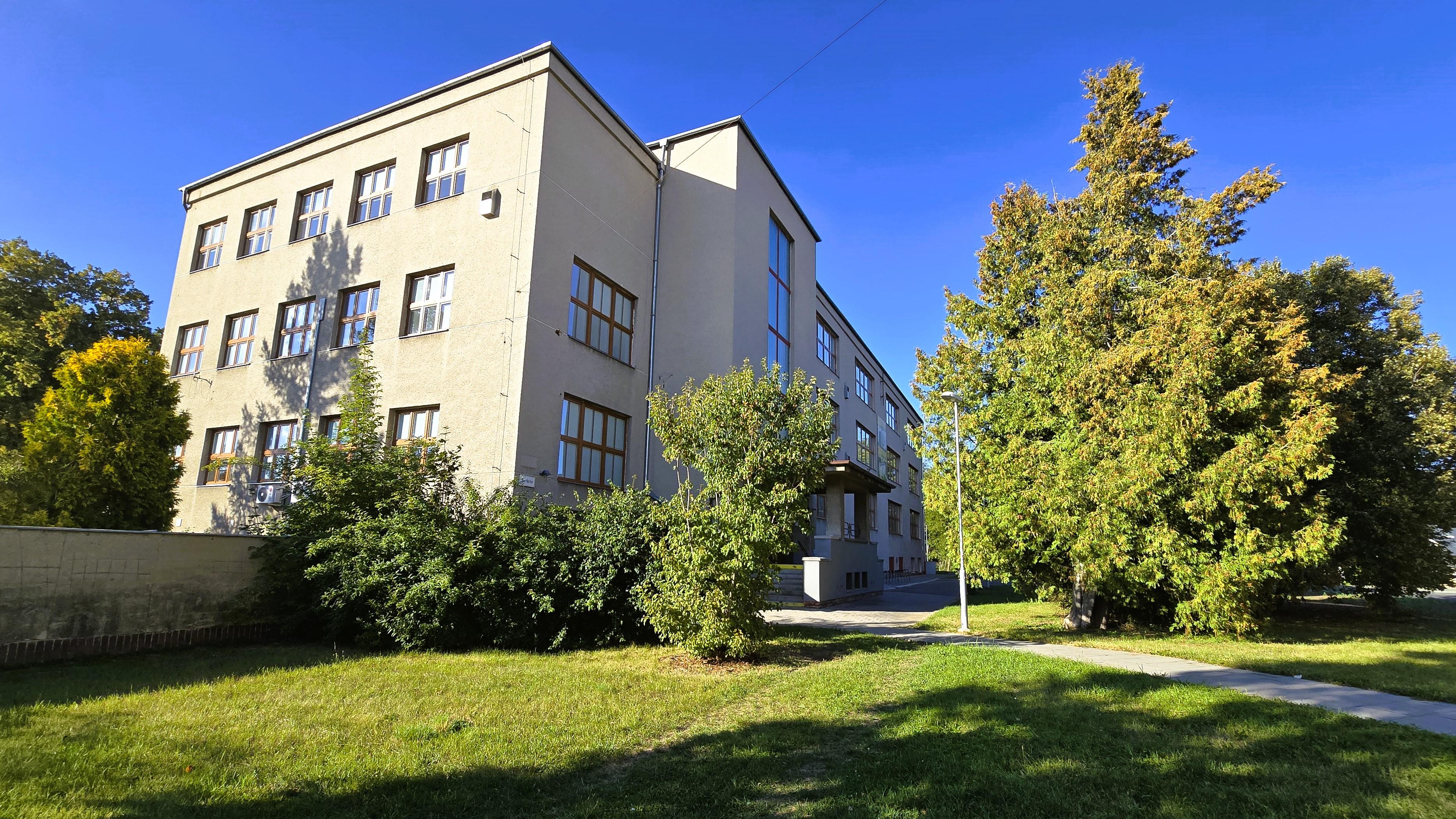 ZŠ a MŠ Olomouc, Gorkého foto 4