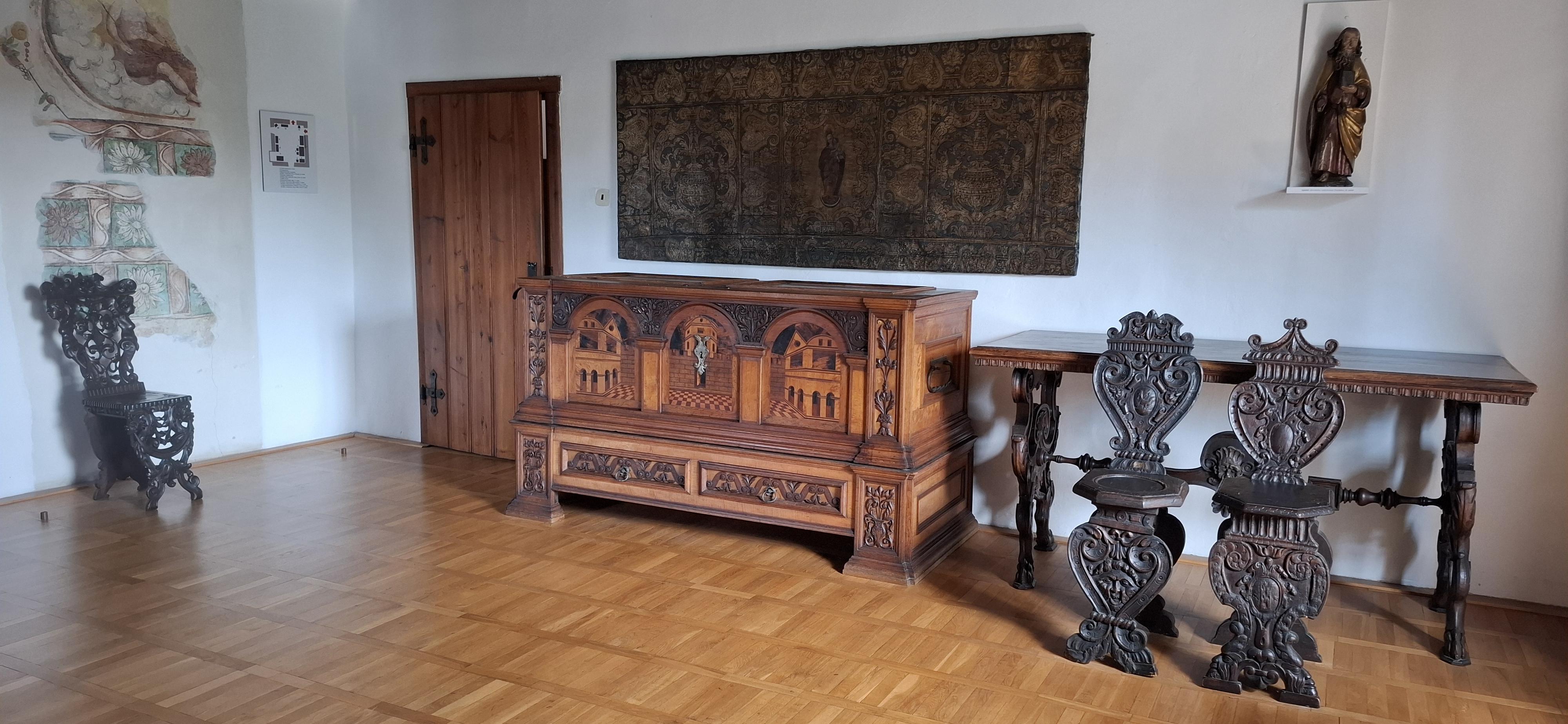 Tvrz Žumberk u Nových Hradů foto 2