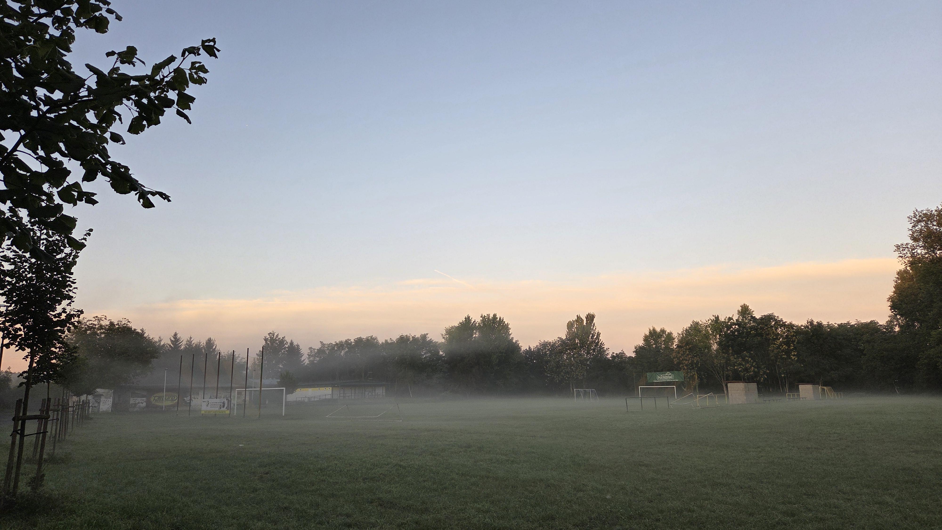 Fotbalové hřiště Drahelice foto 5