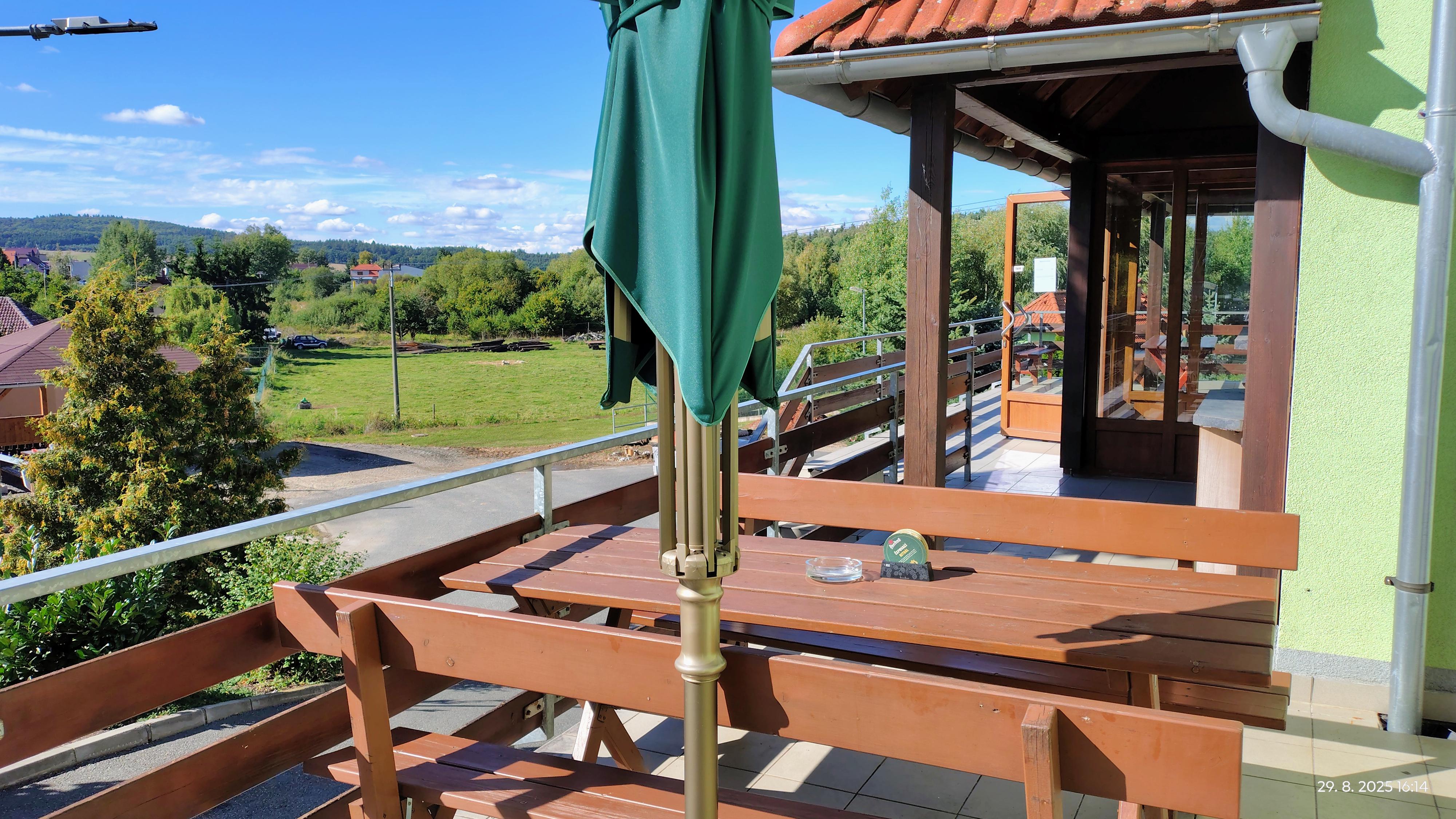 Restaurace Sokolovna Kařez foto 3