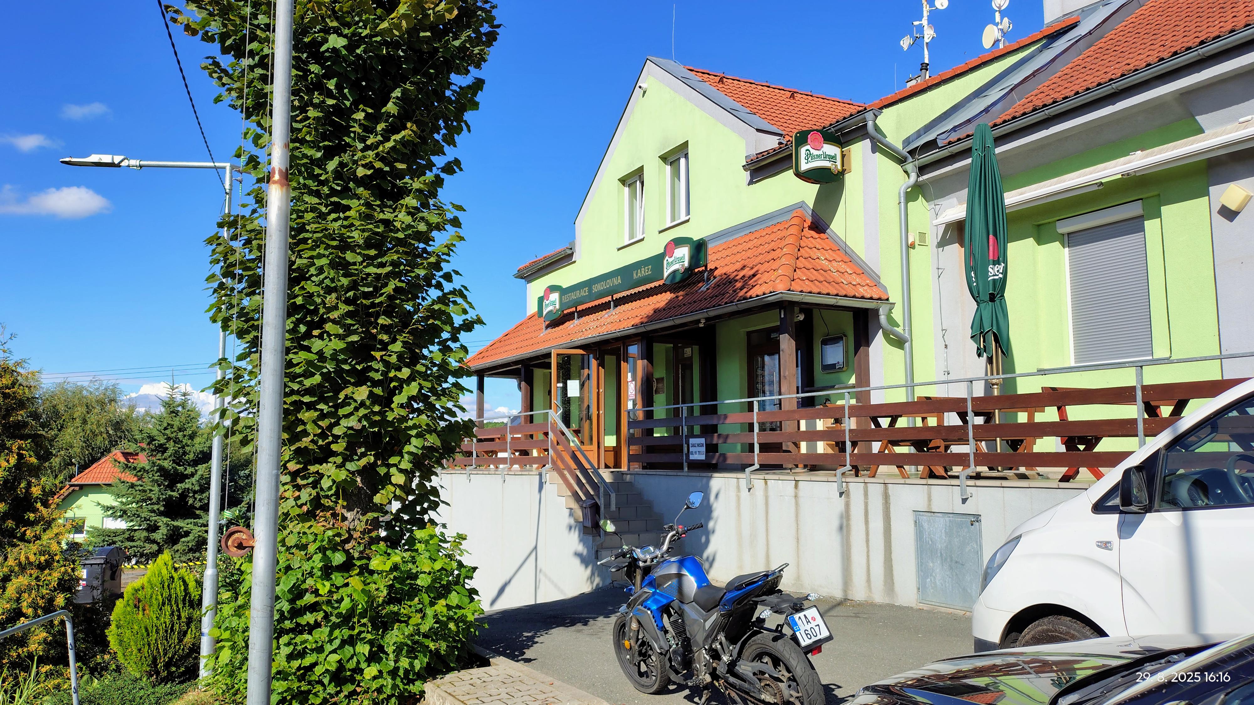 Restaurace Sokolovna Kařez foto 4