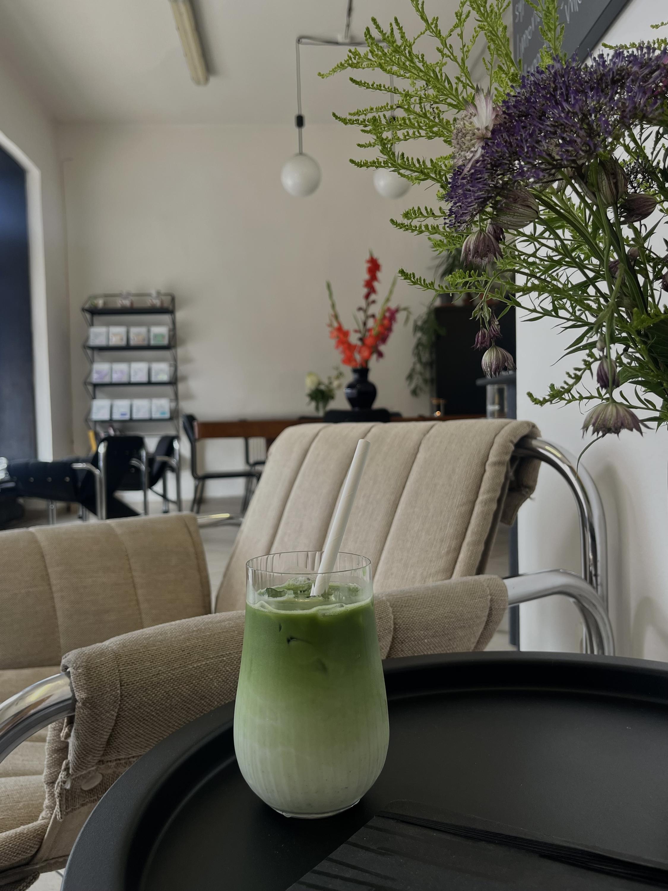 Polovina kafe foto 2