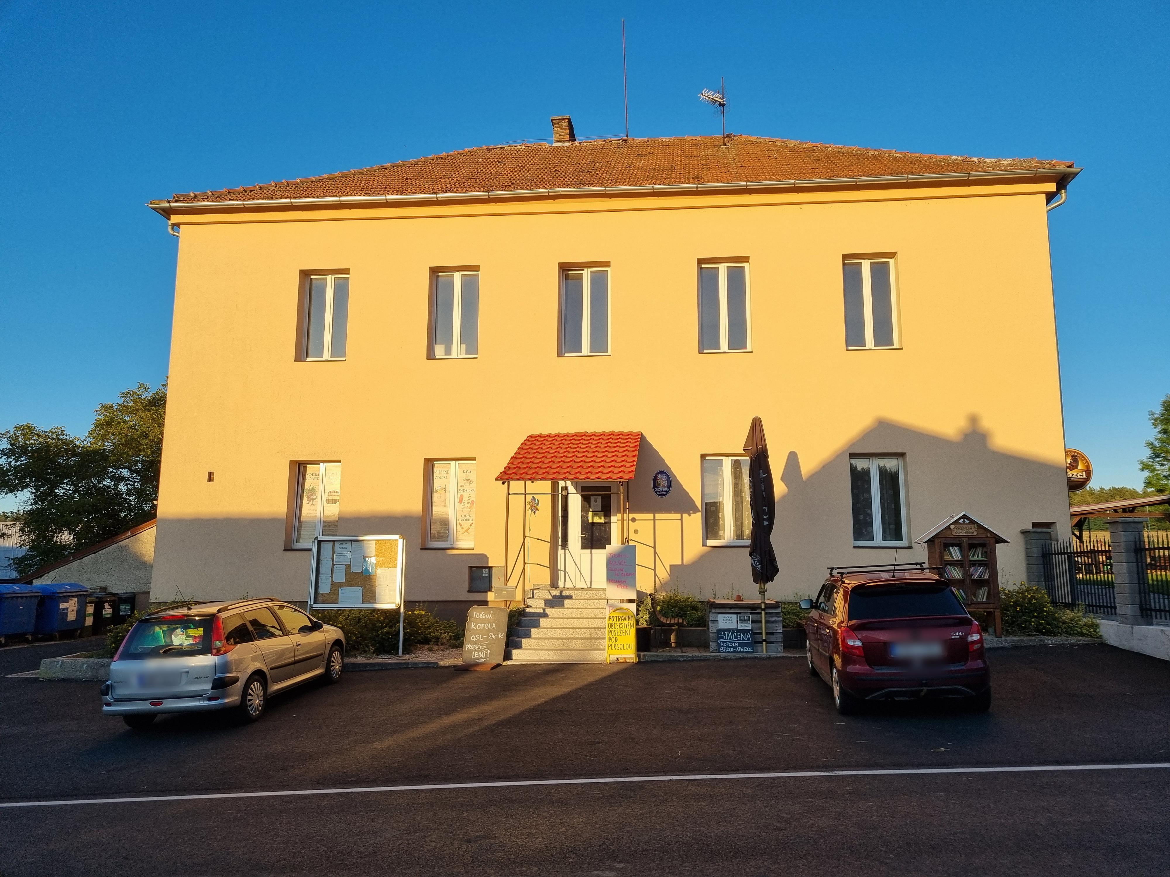 Rašovice - obecní úřad