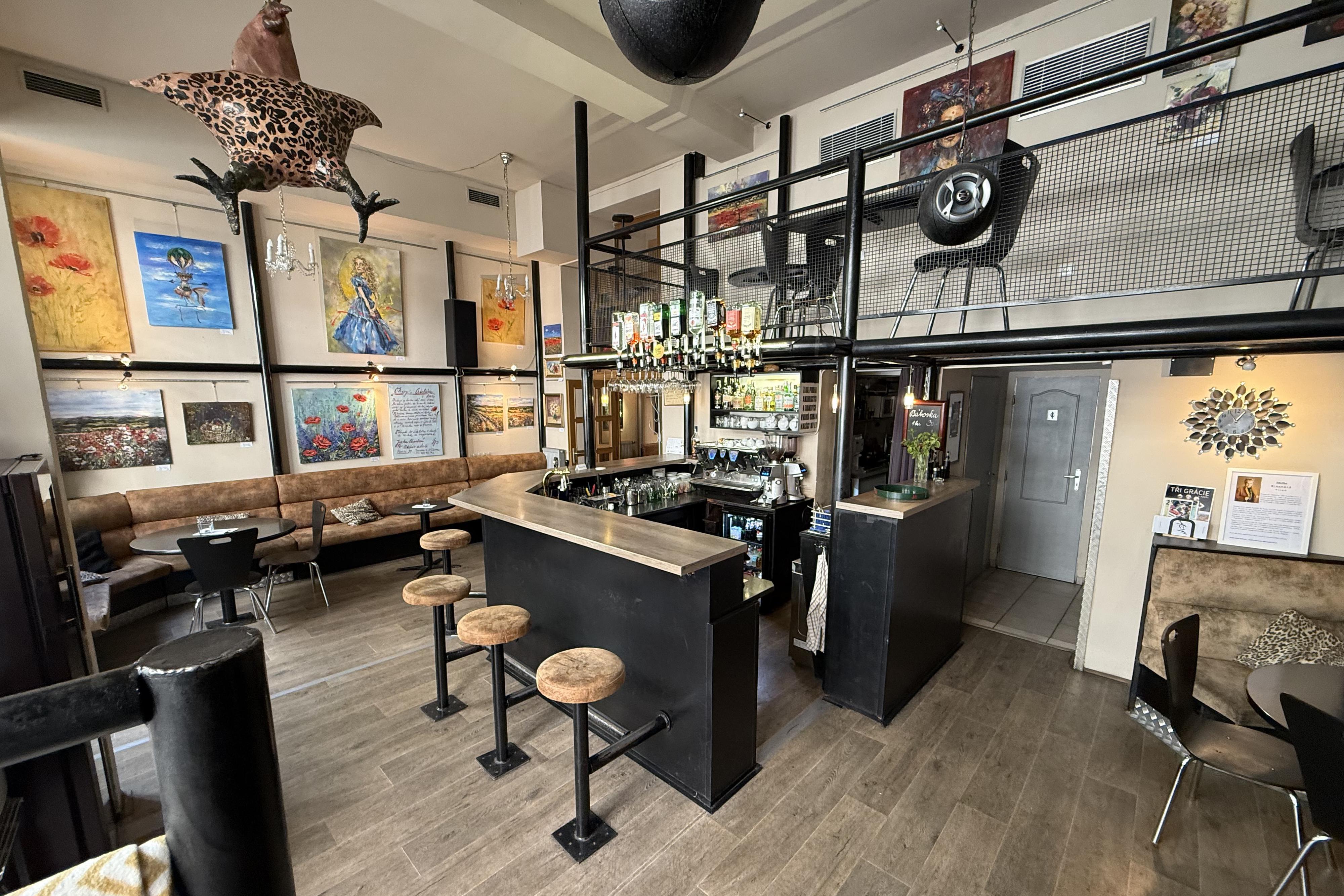 AZYL café bar a galerie foto 1