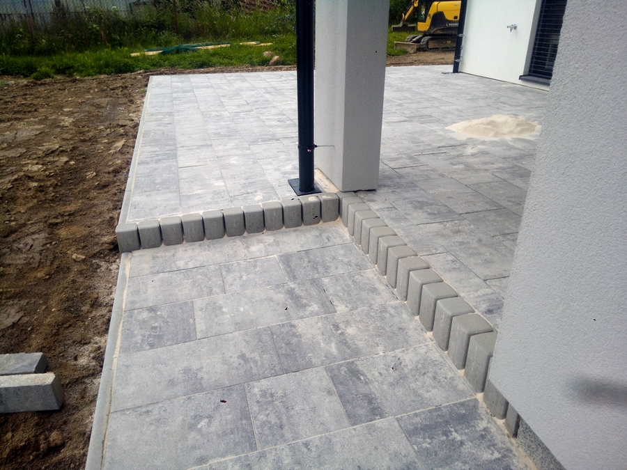 Realizace zámkové dlažby