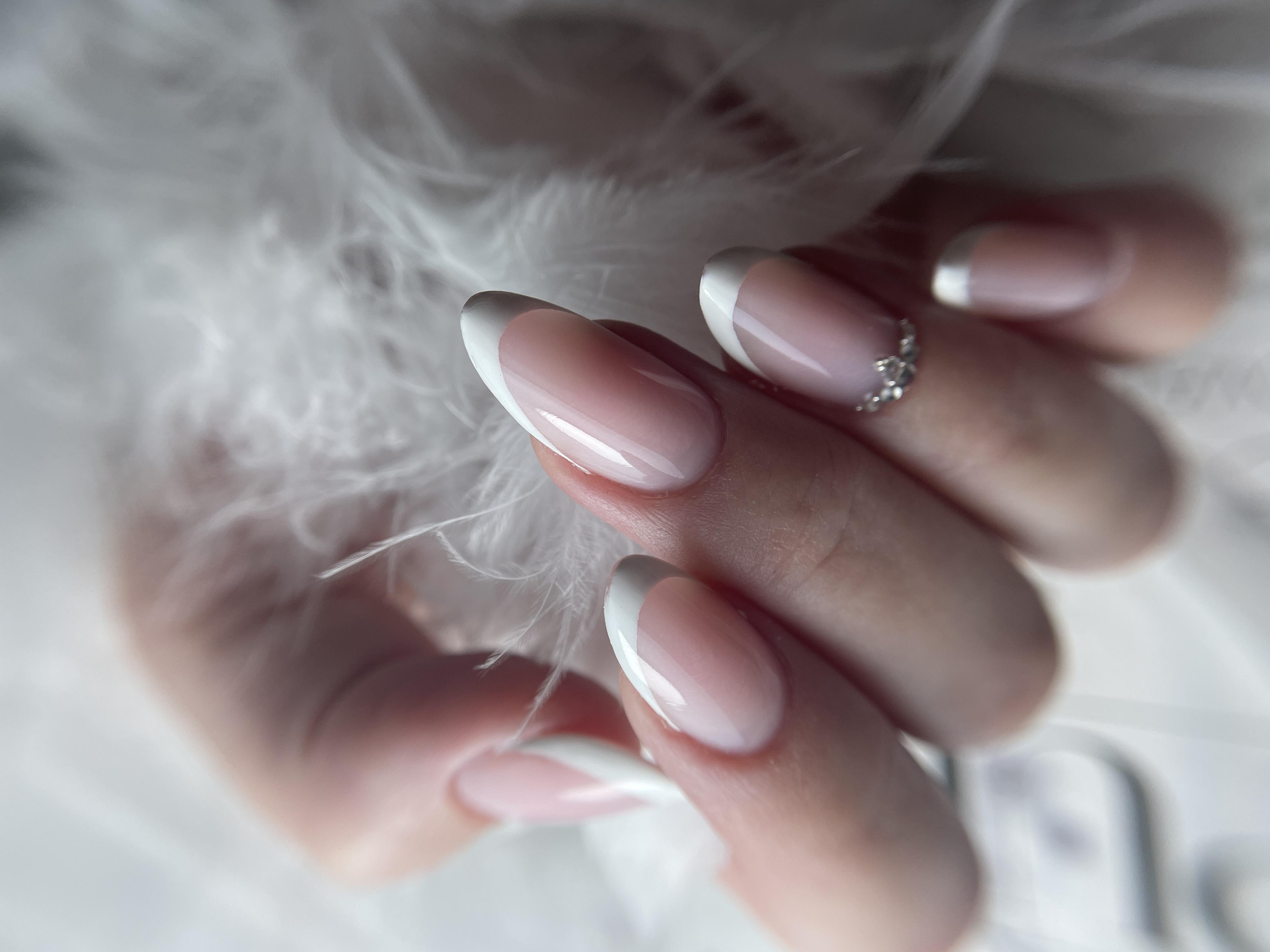 Gelové nehty Radka Steffanová foto 1